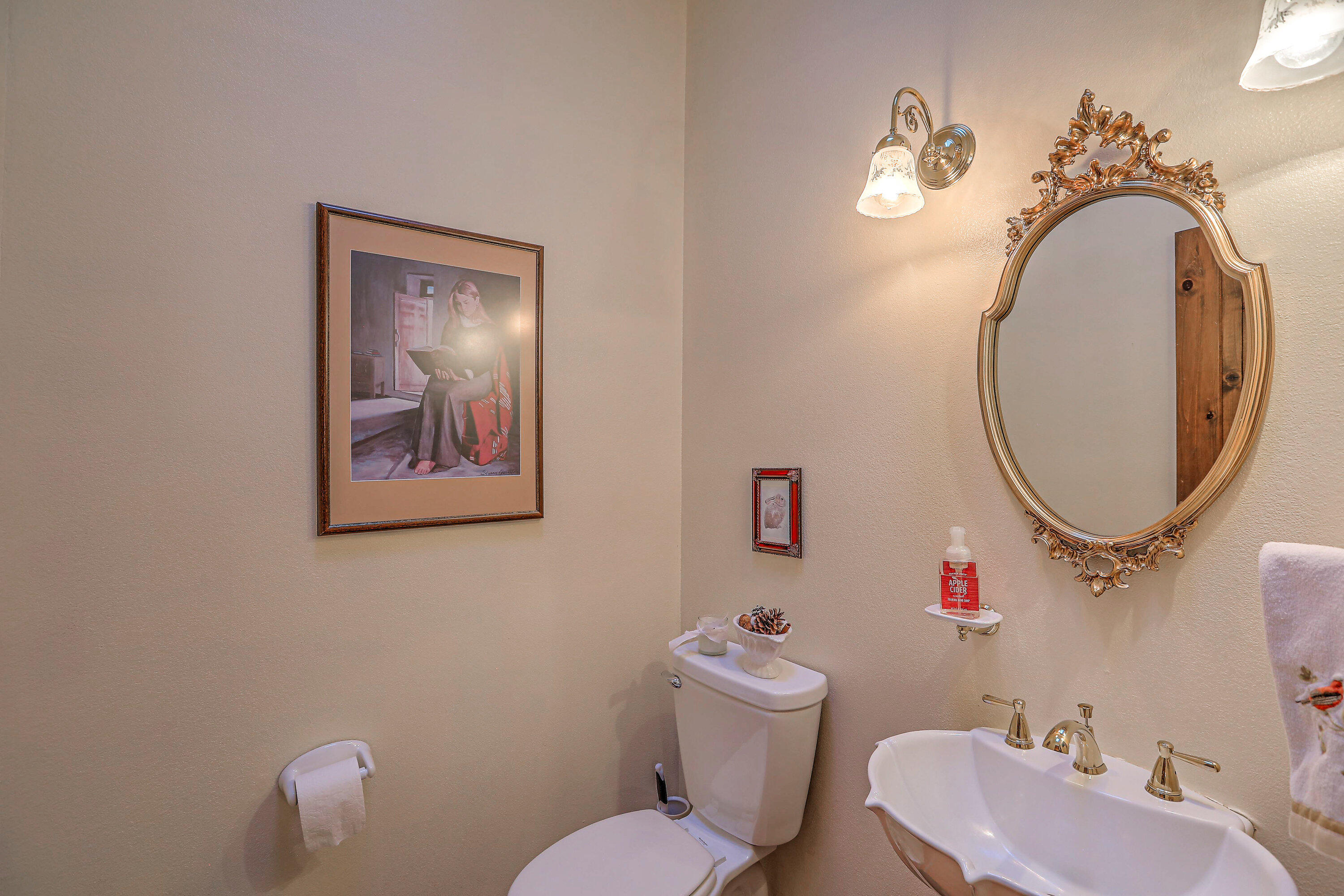 7723 CEDAR CANYON Court NE