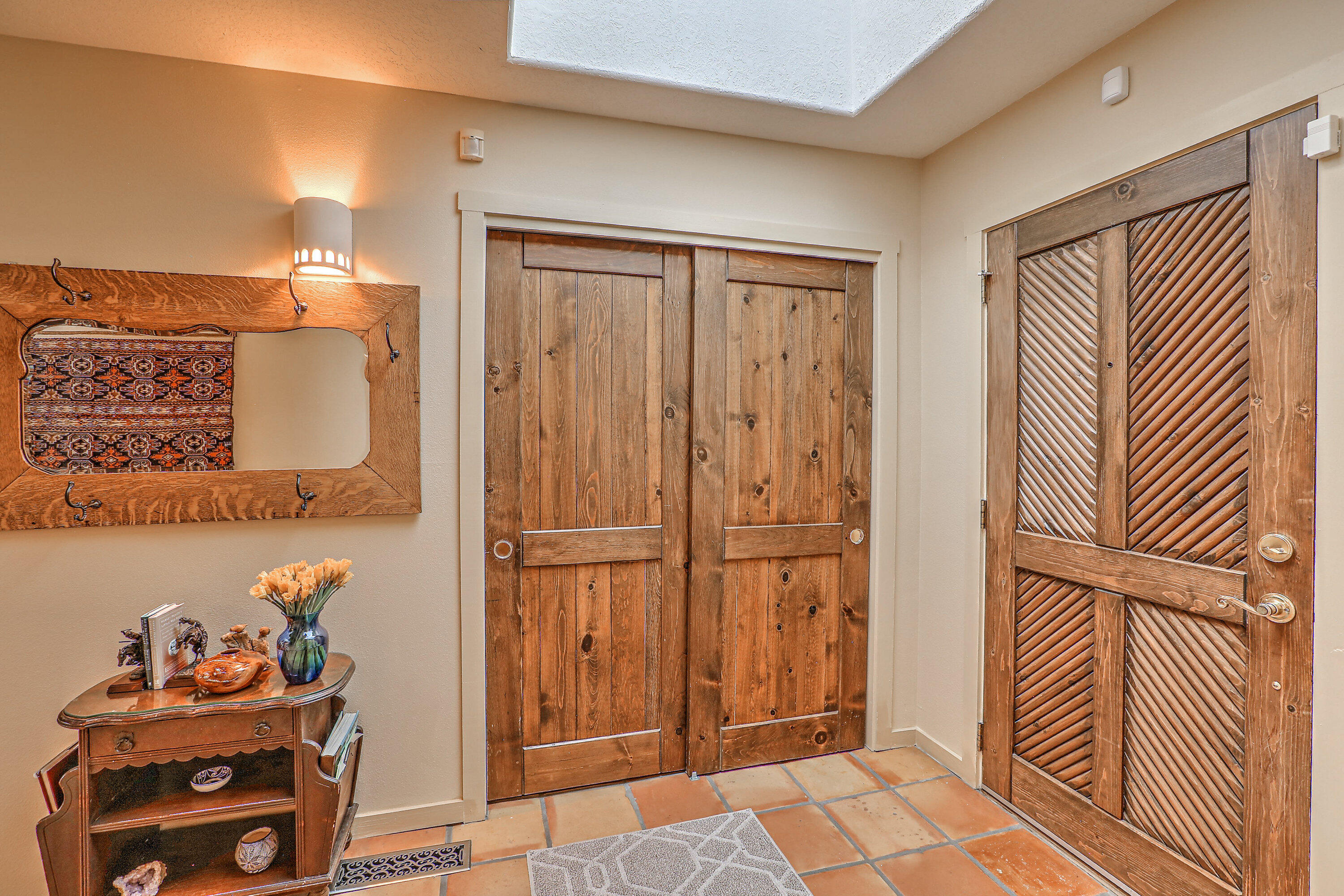 7723 CEDAR CANYON Court NE