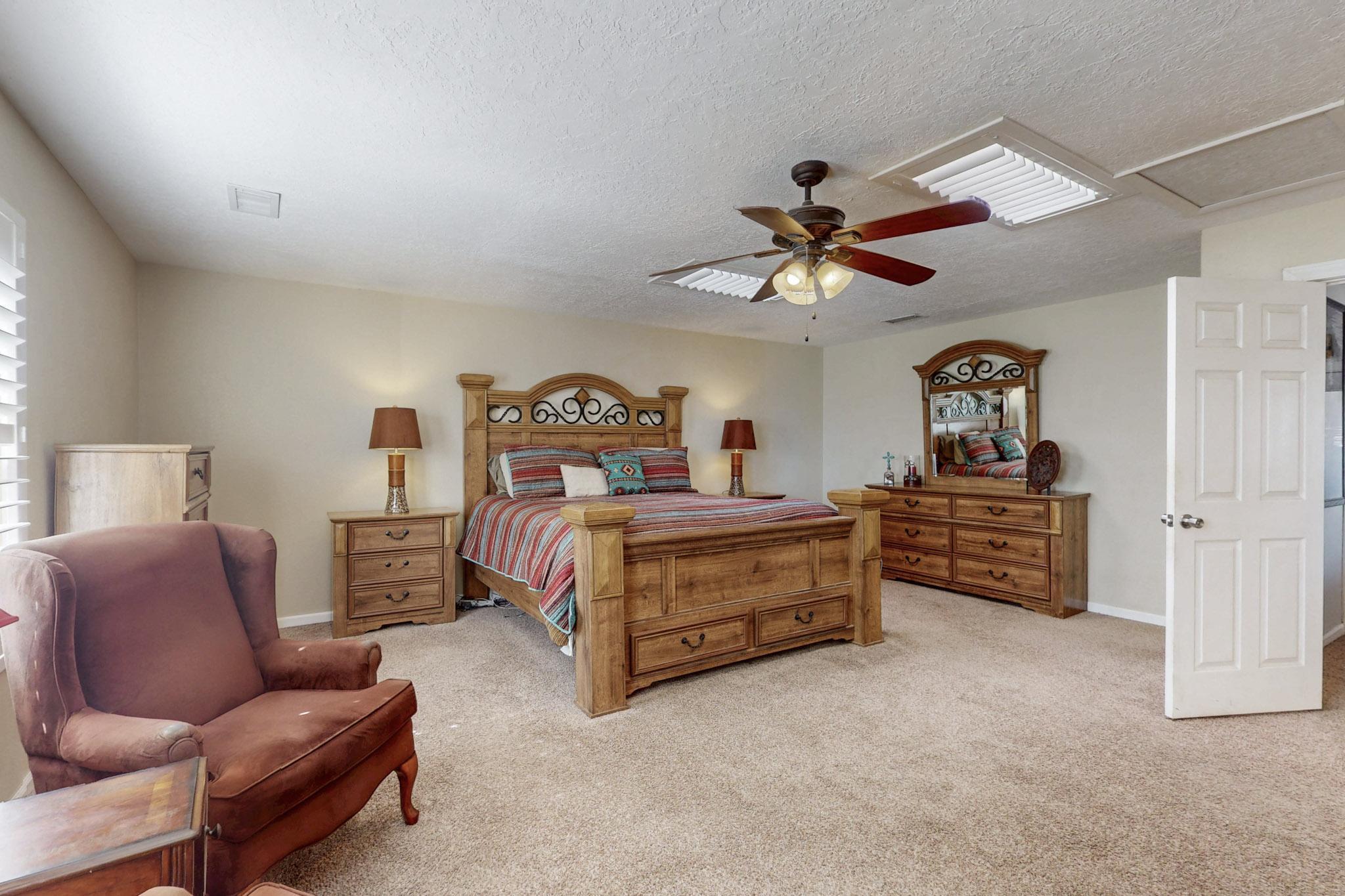 1512 36TH Circle SE