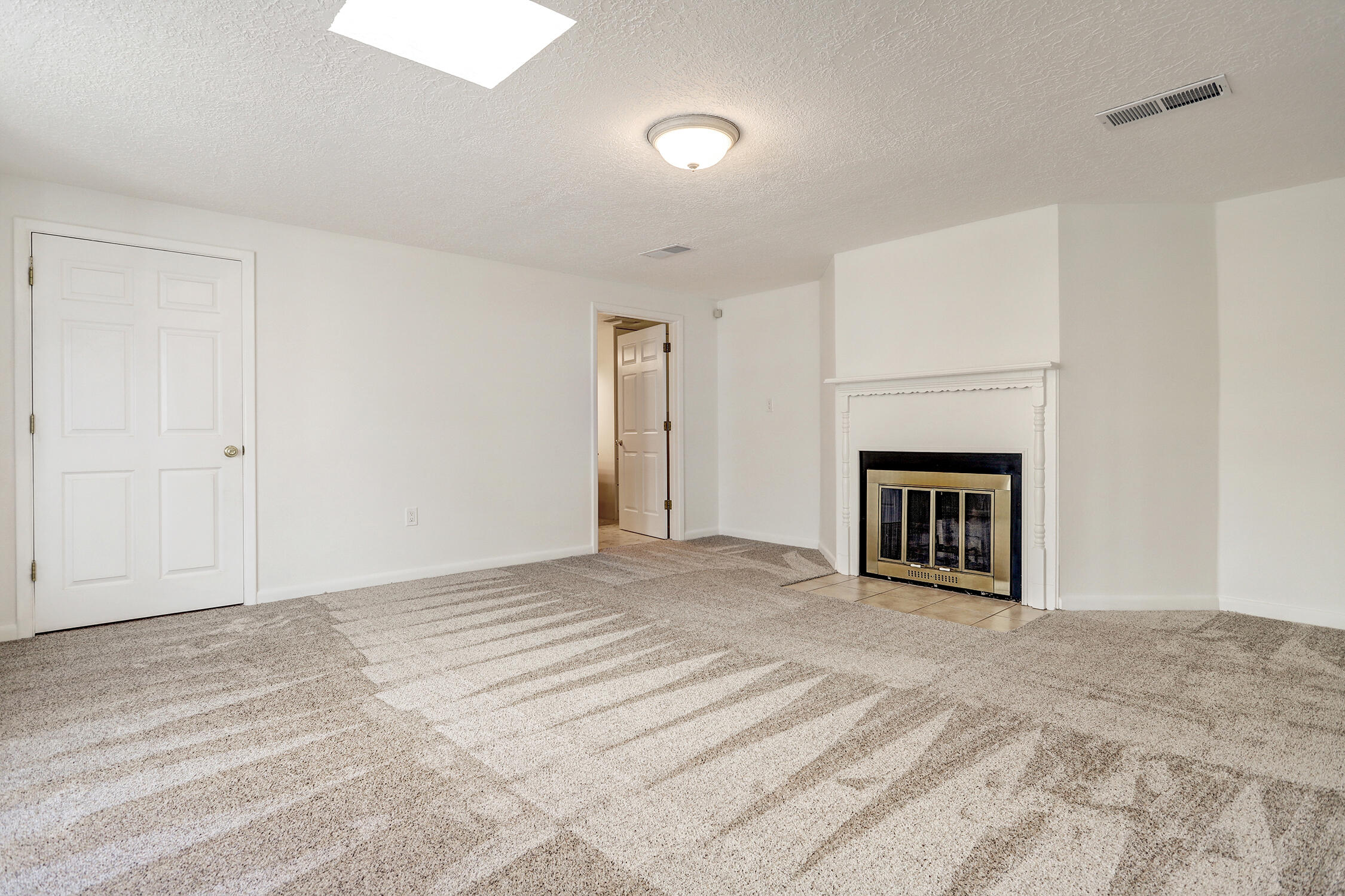 2612 ORO VISTA Road NW