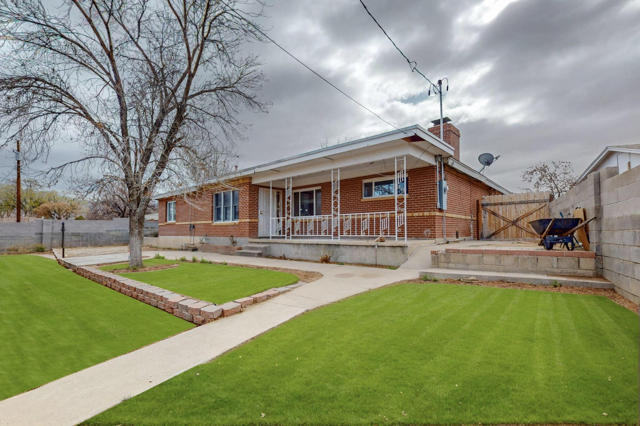 8703 WOODLAND Avenue NE