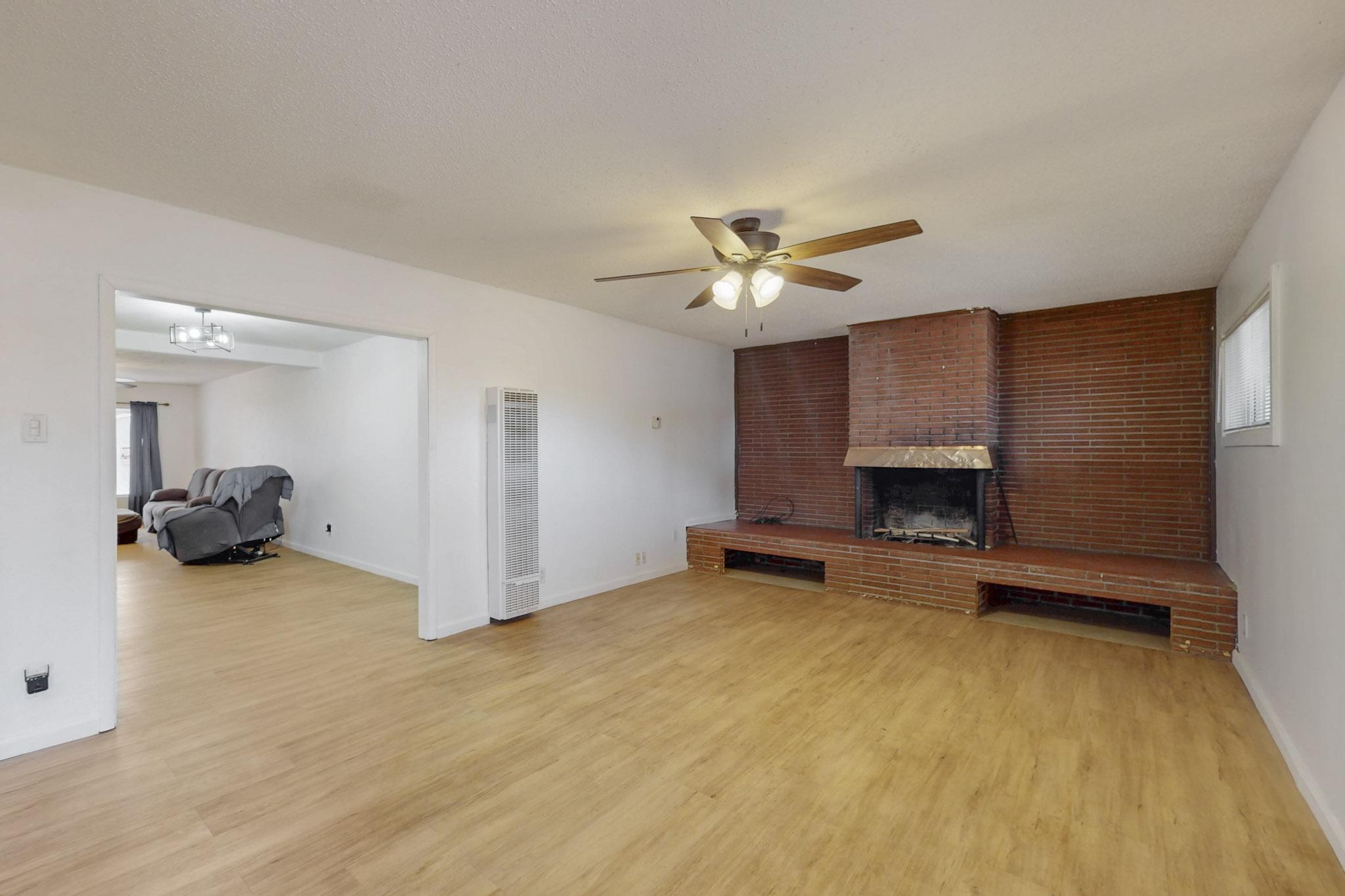 8703 WOODLAND Avenue NE