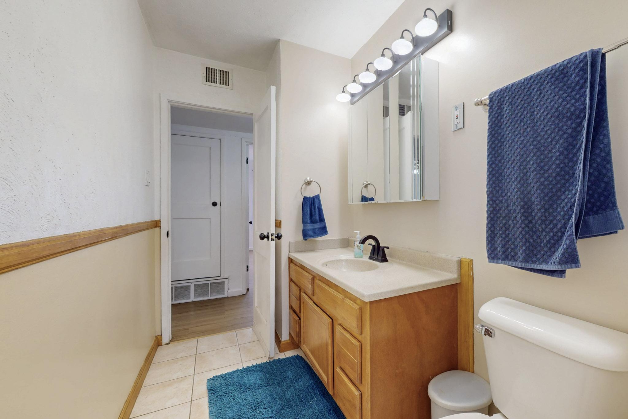 8703 WOODLAND Avenue NE