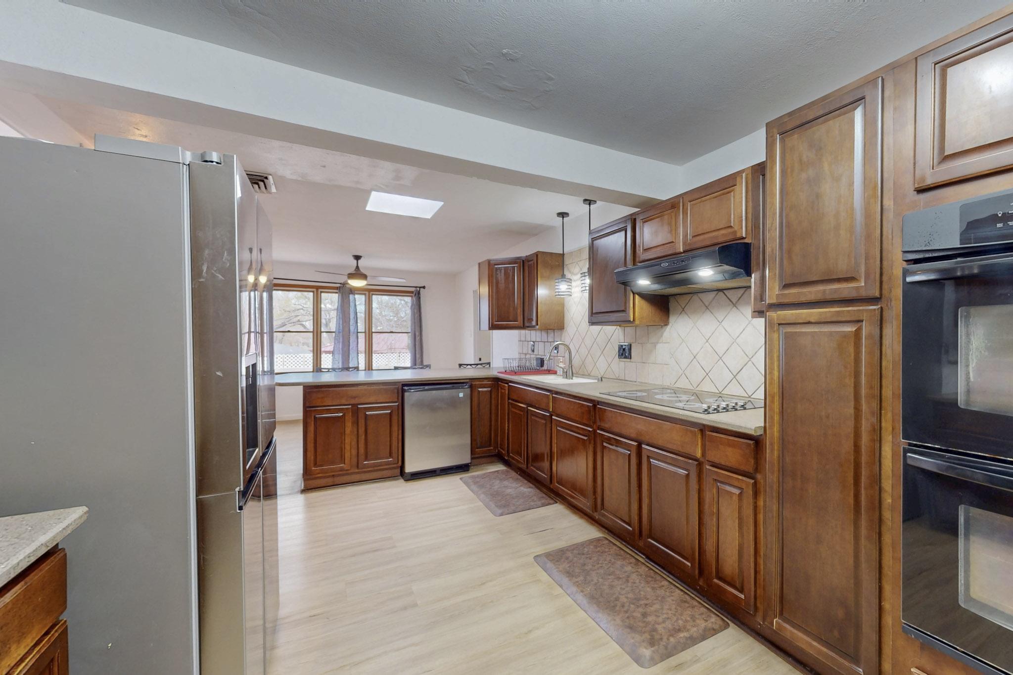 8703 WOODLAND Avenue NE