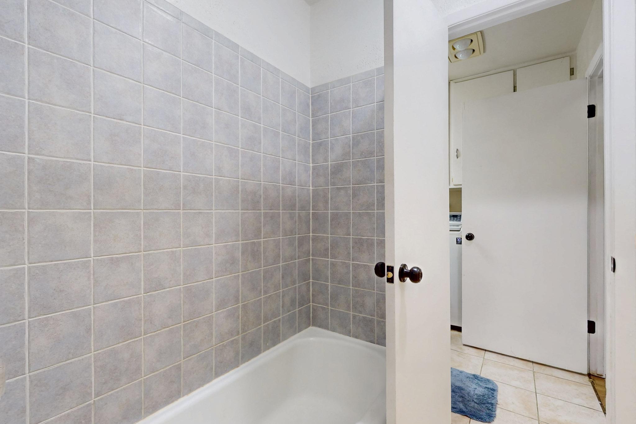 8703 WOODLAND Avenue NE