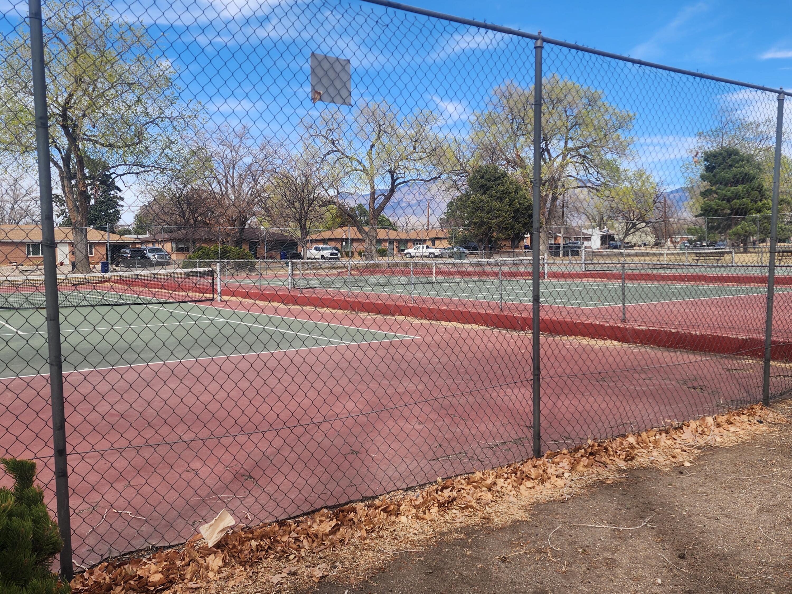 8703 WOODLAND Avenue NE