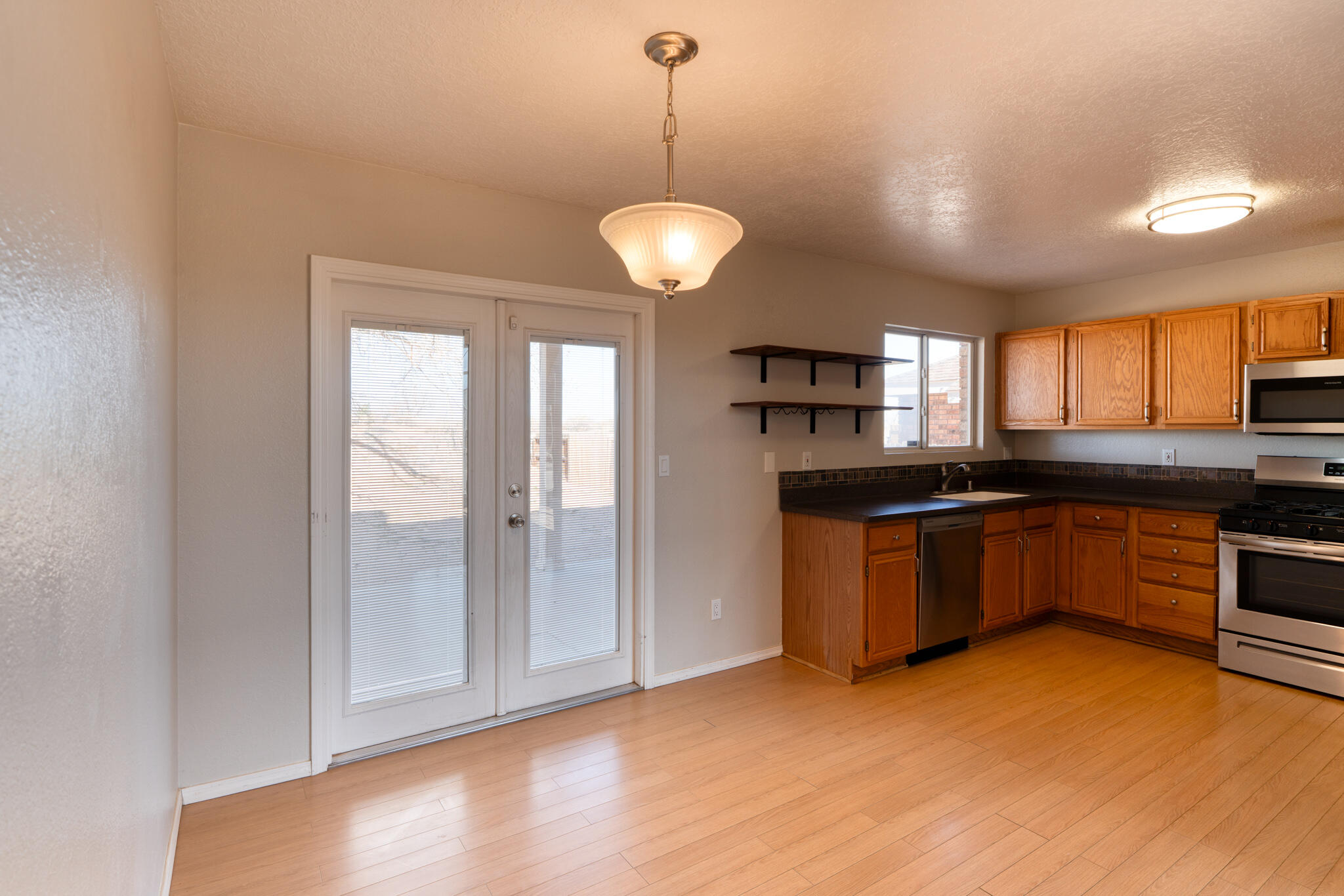 17 APACHE PLUME Road