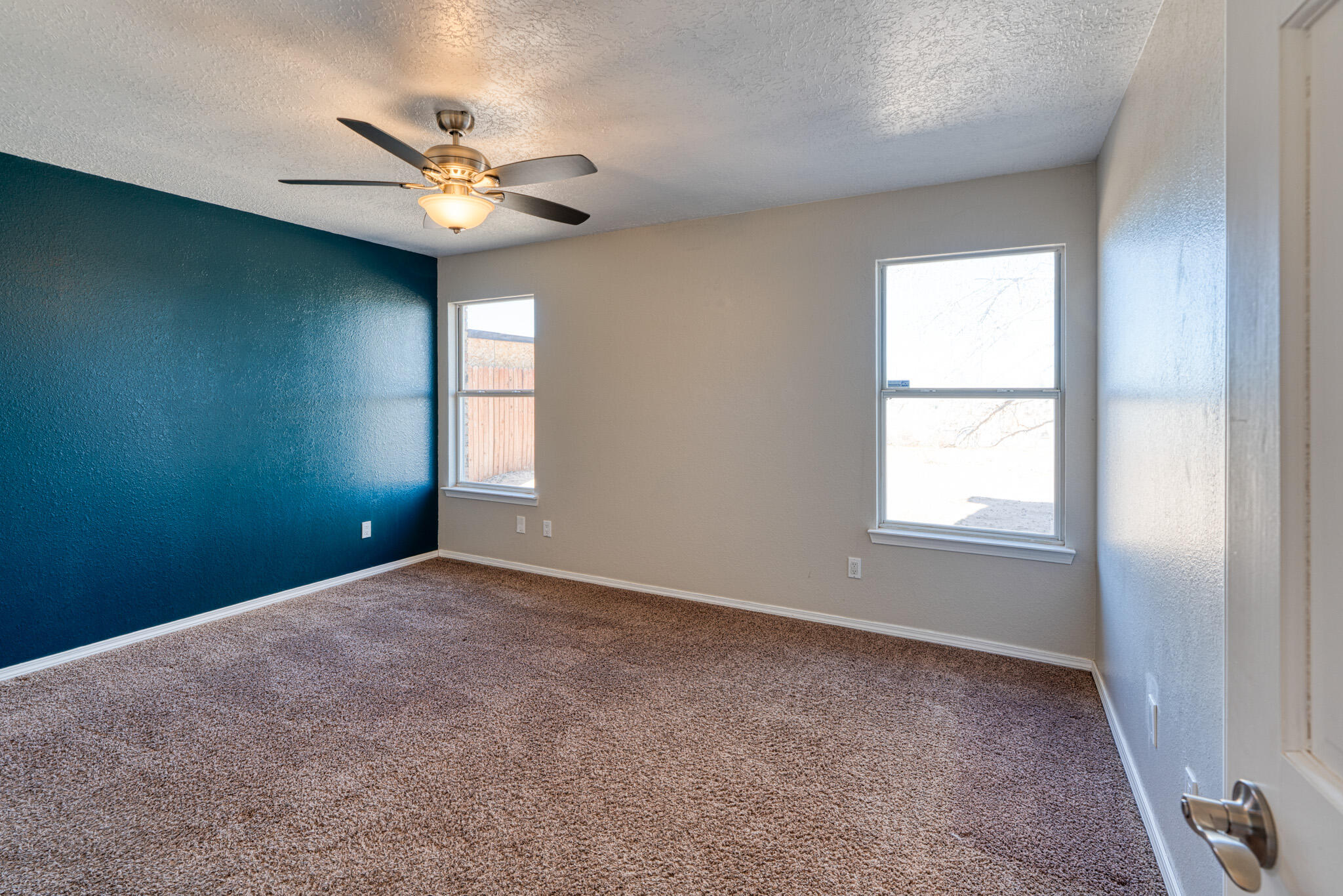 17 APACHE PLUME Road