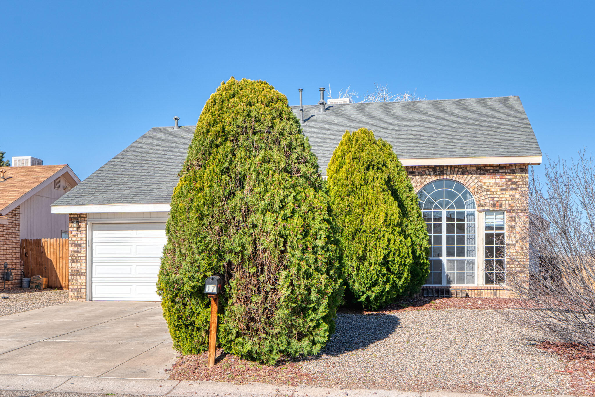17 APACHE PLUME Road