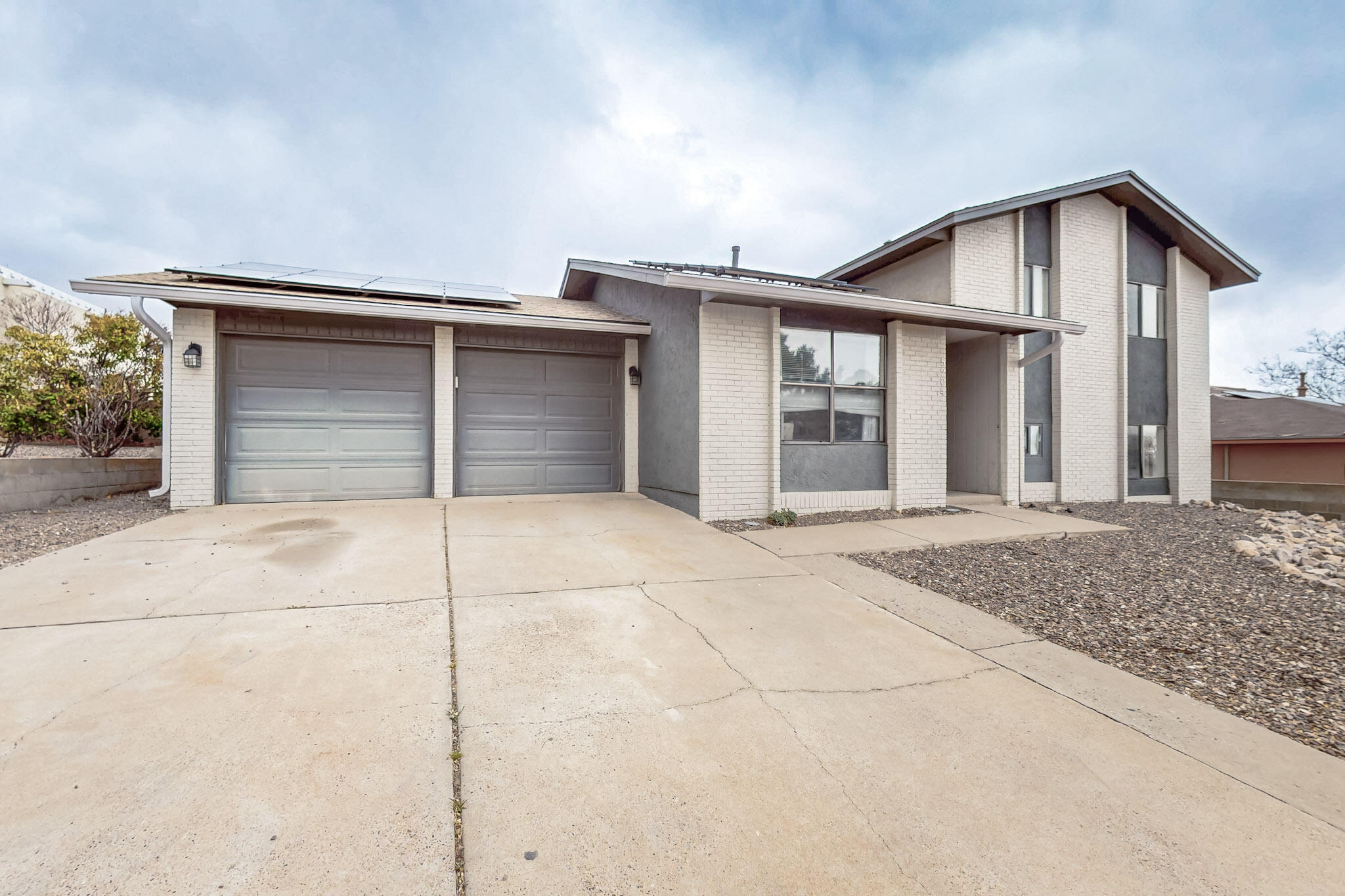 5204 SPINNING WHEEL Road NW