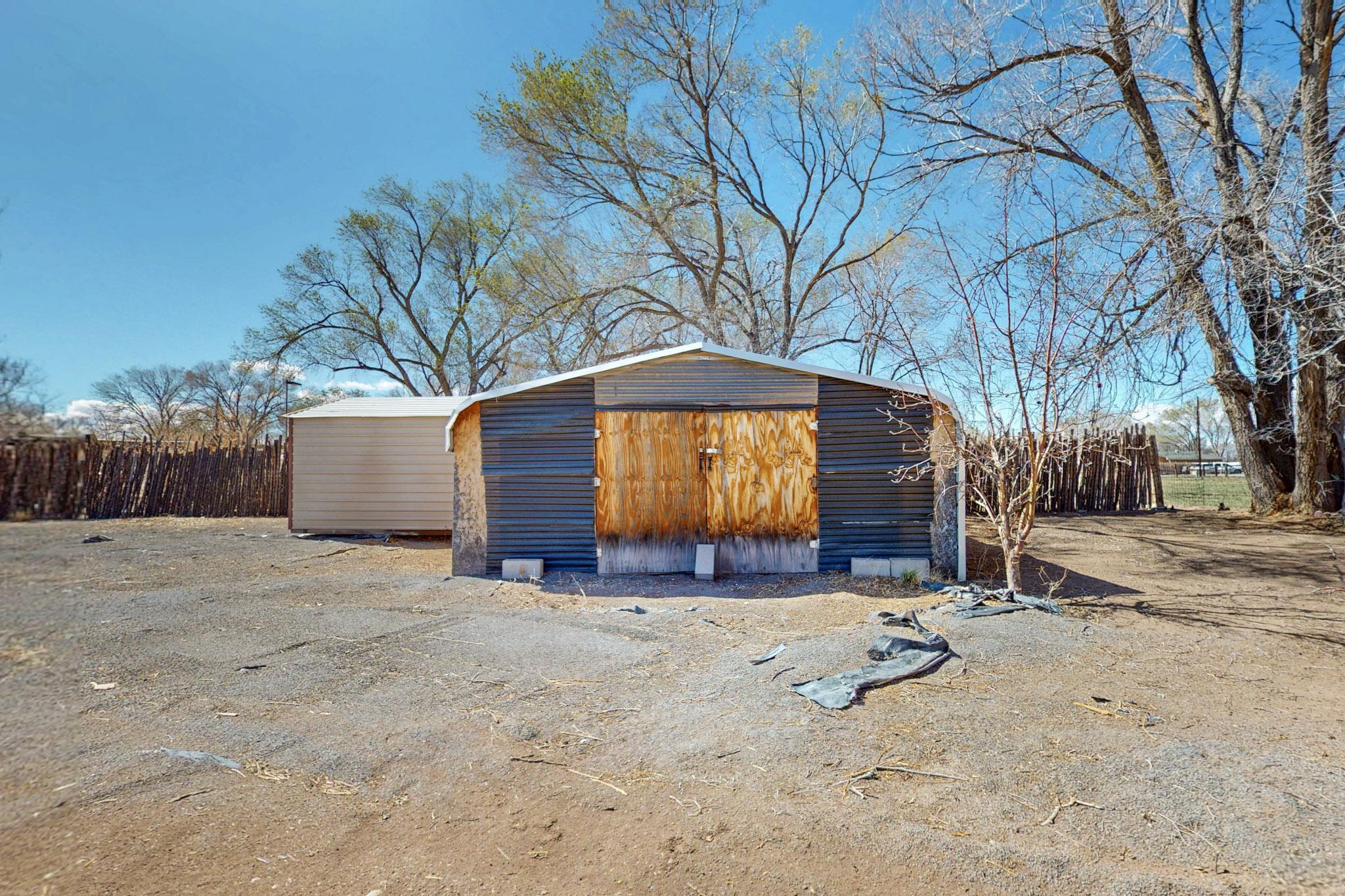 25 WEAVER Road
