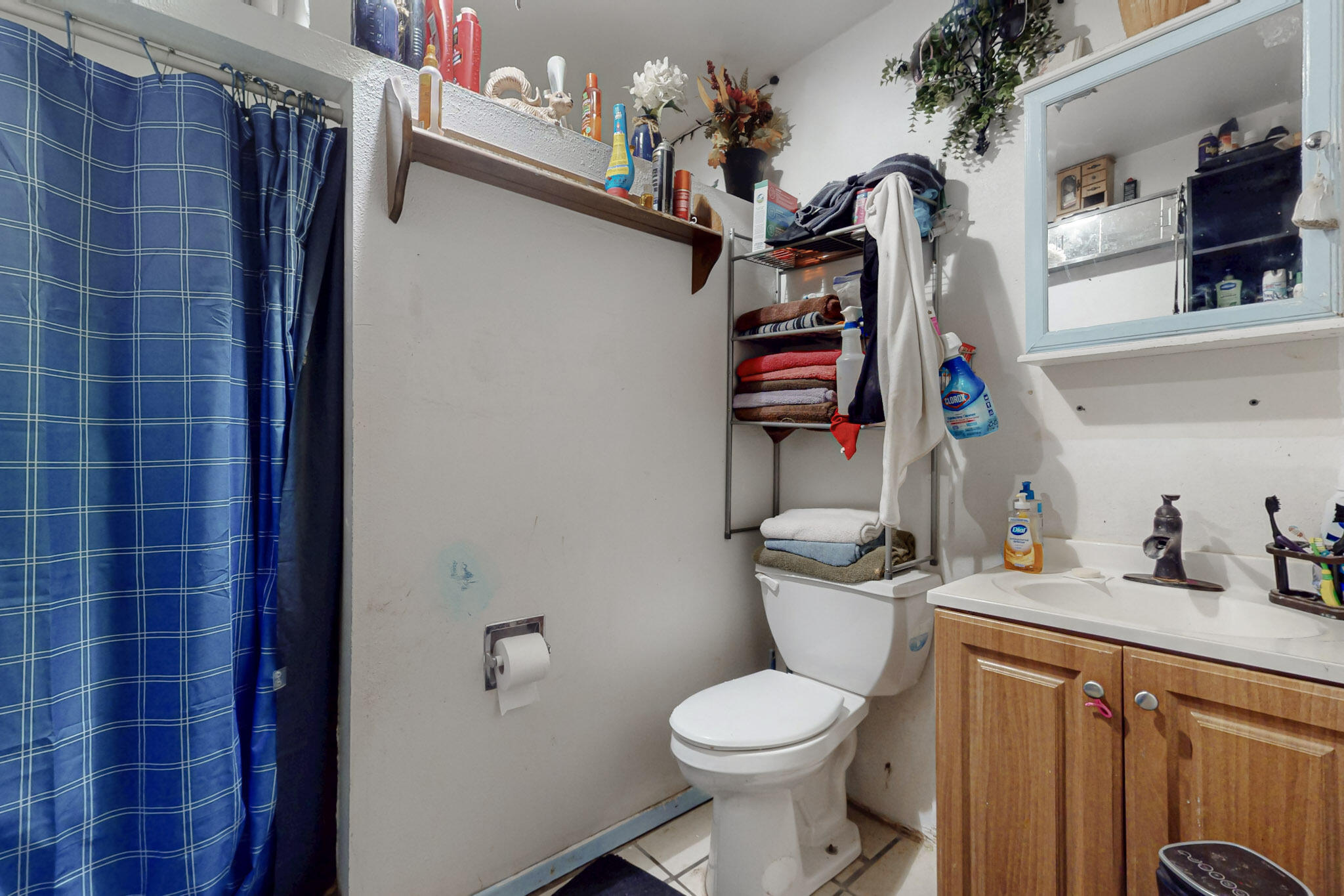 513 NUVES Court NW