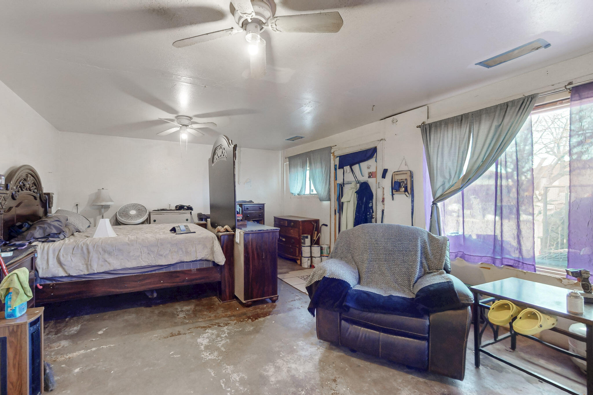 513 NUVES Court NW