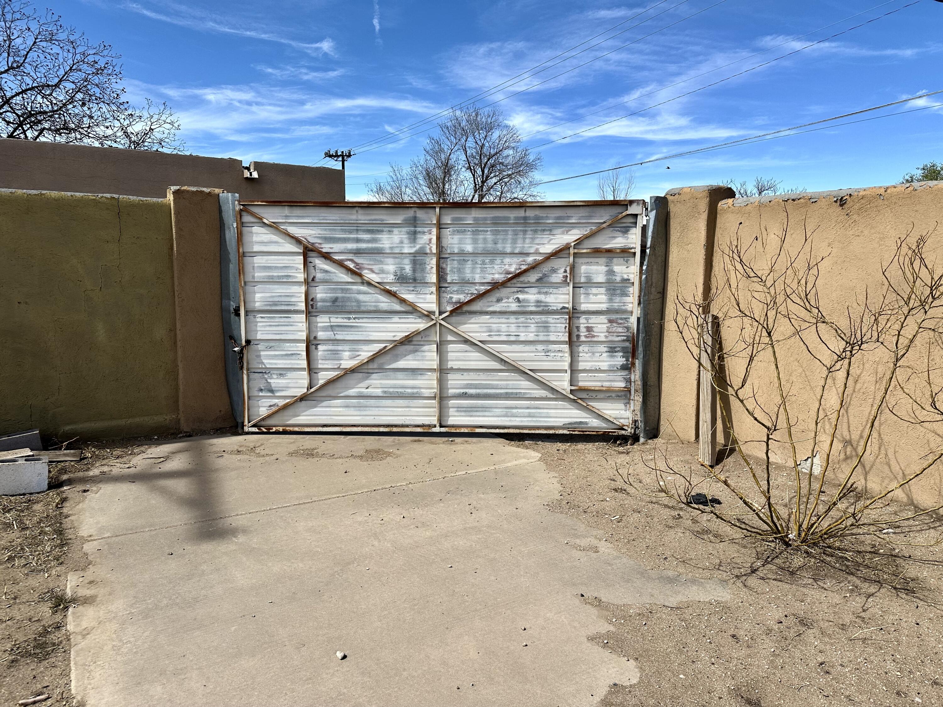 501 DAKOTA Street SE
