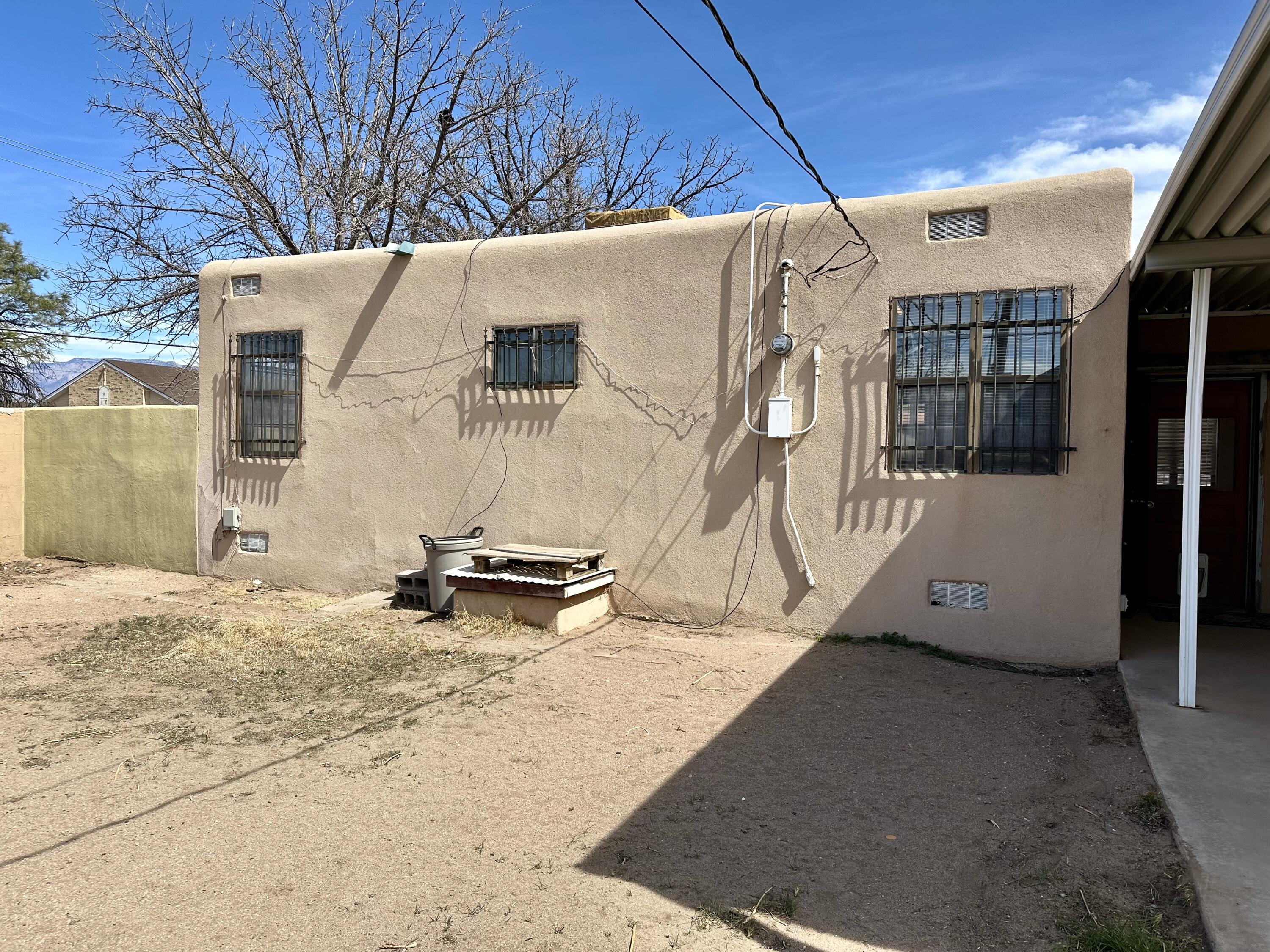 501 DAKOTA Street SE