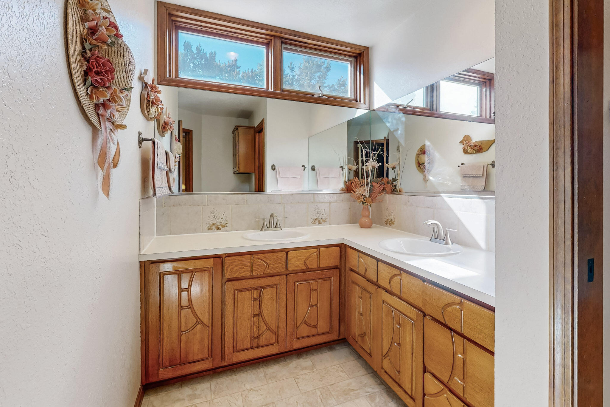 119 STEEPLECHASE Drive