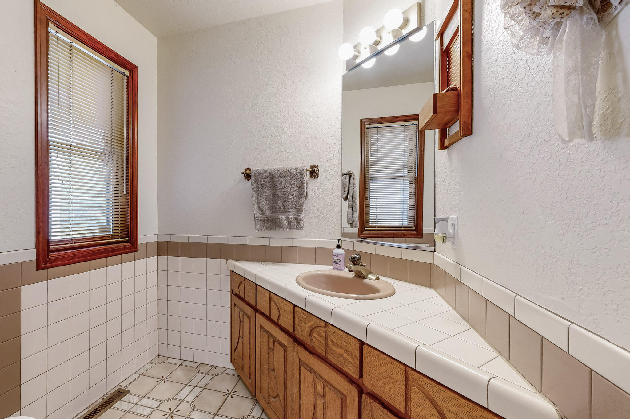 119 STEEPLECHASE Drive