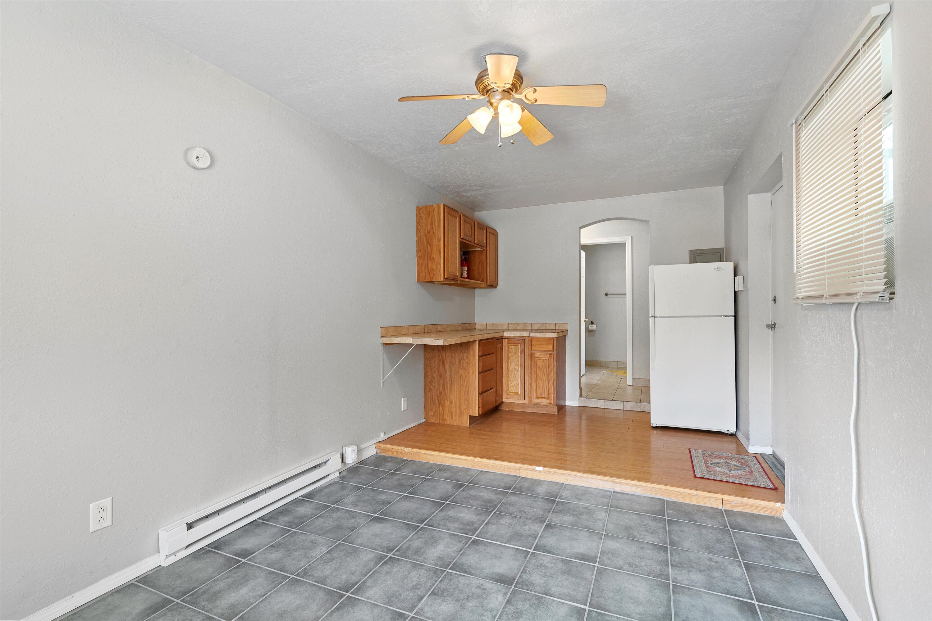 1323 RICHMOND Drive NE