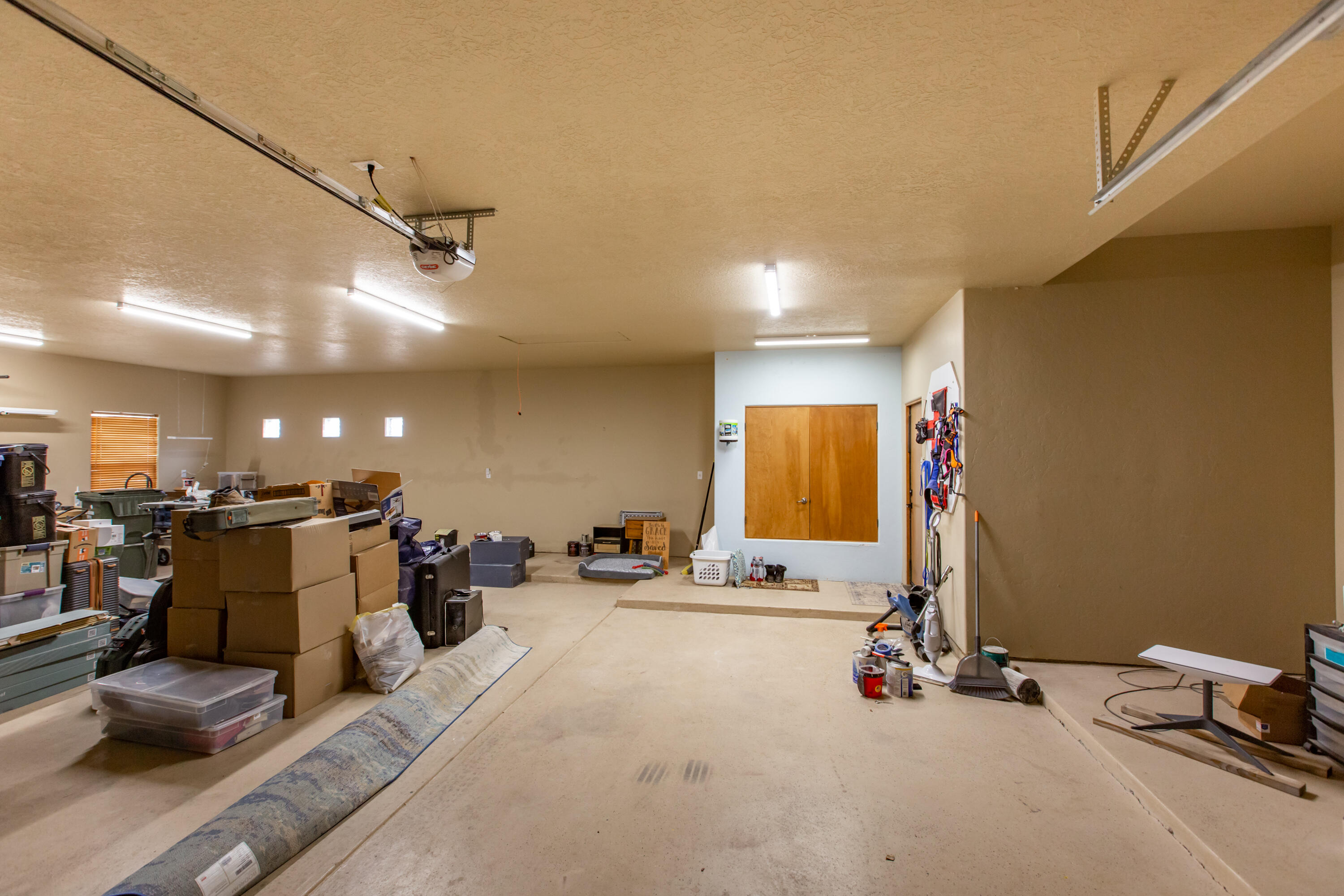 14 Western Trail Drive