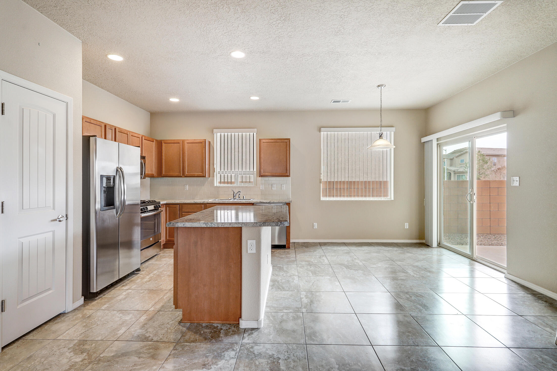 7048 TOMBSTONE Road NW