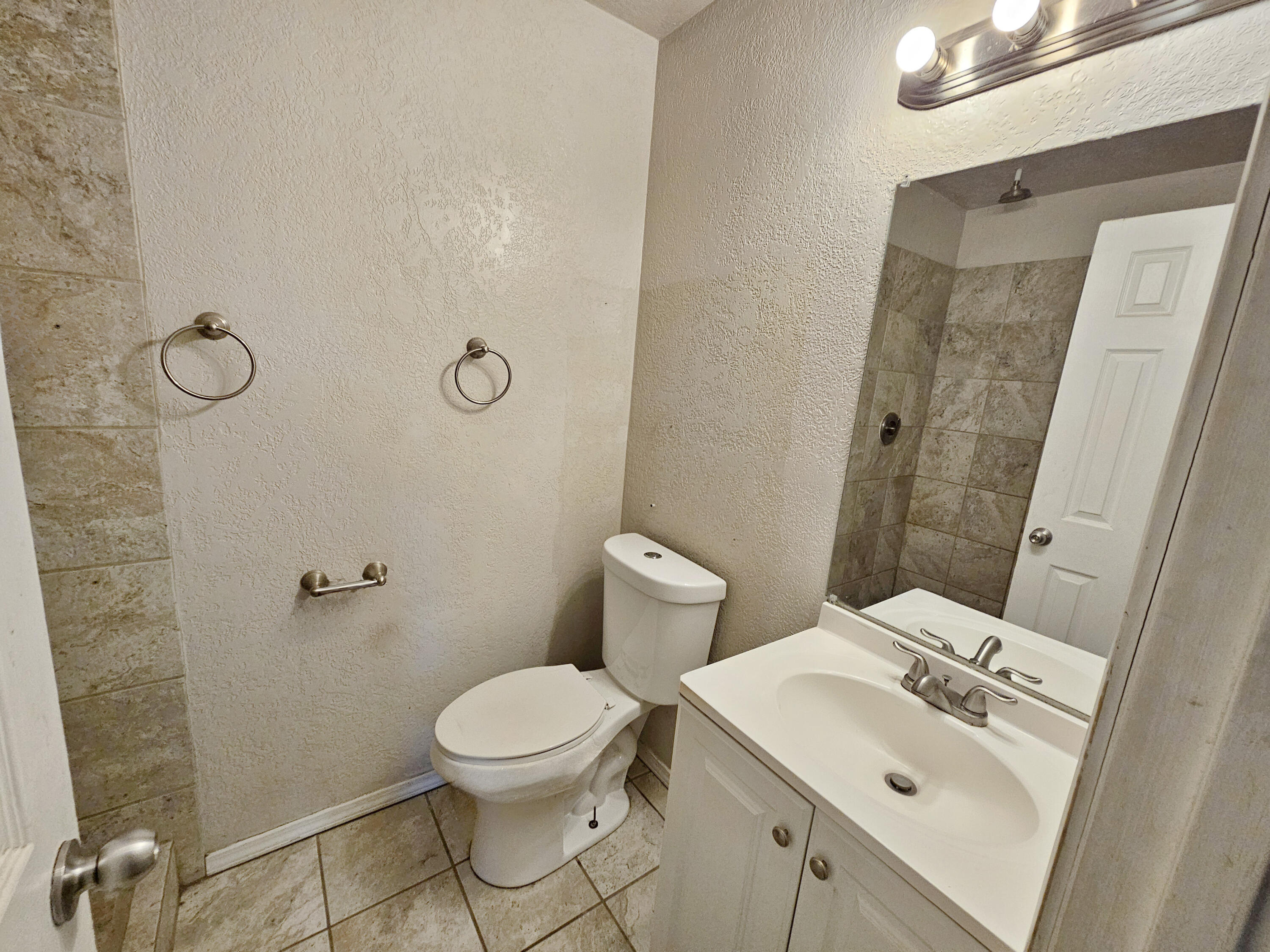 1211 PRESIDIO Place SW