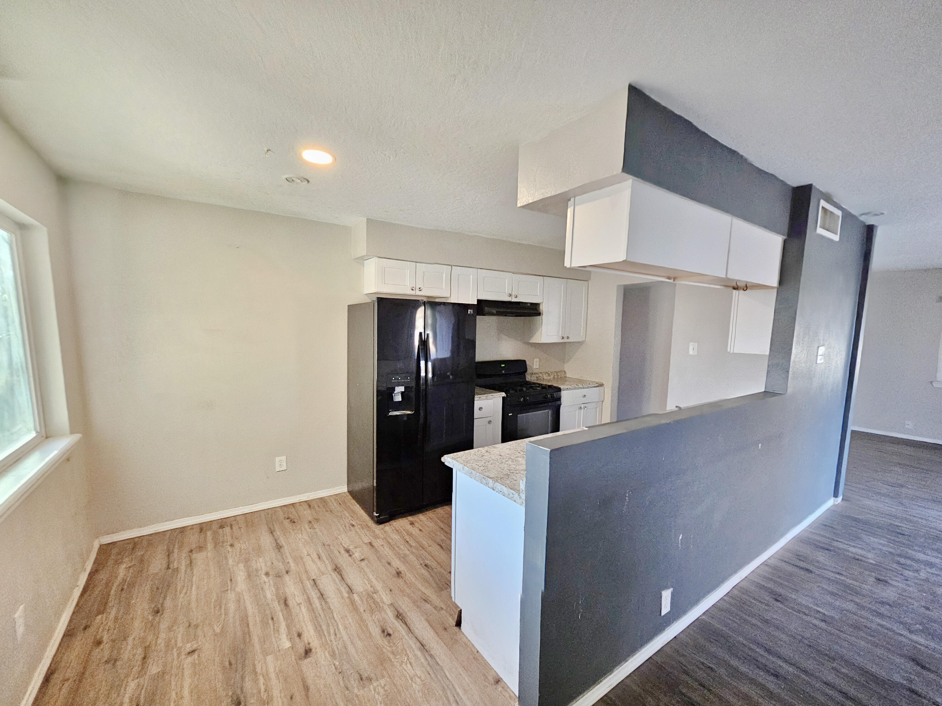 1211 PRESIDIO Place SW