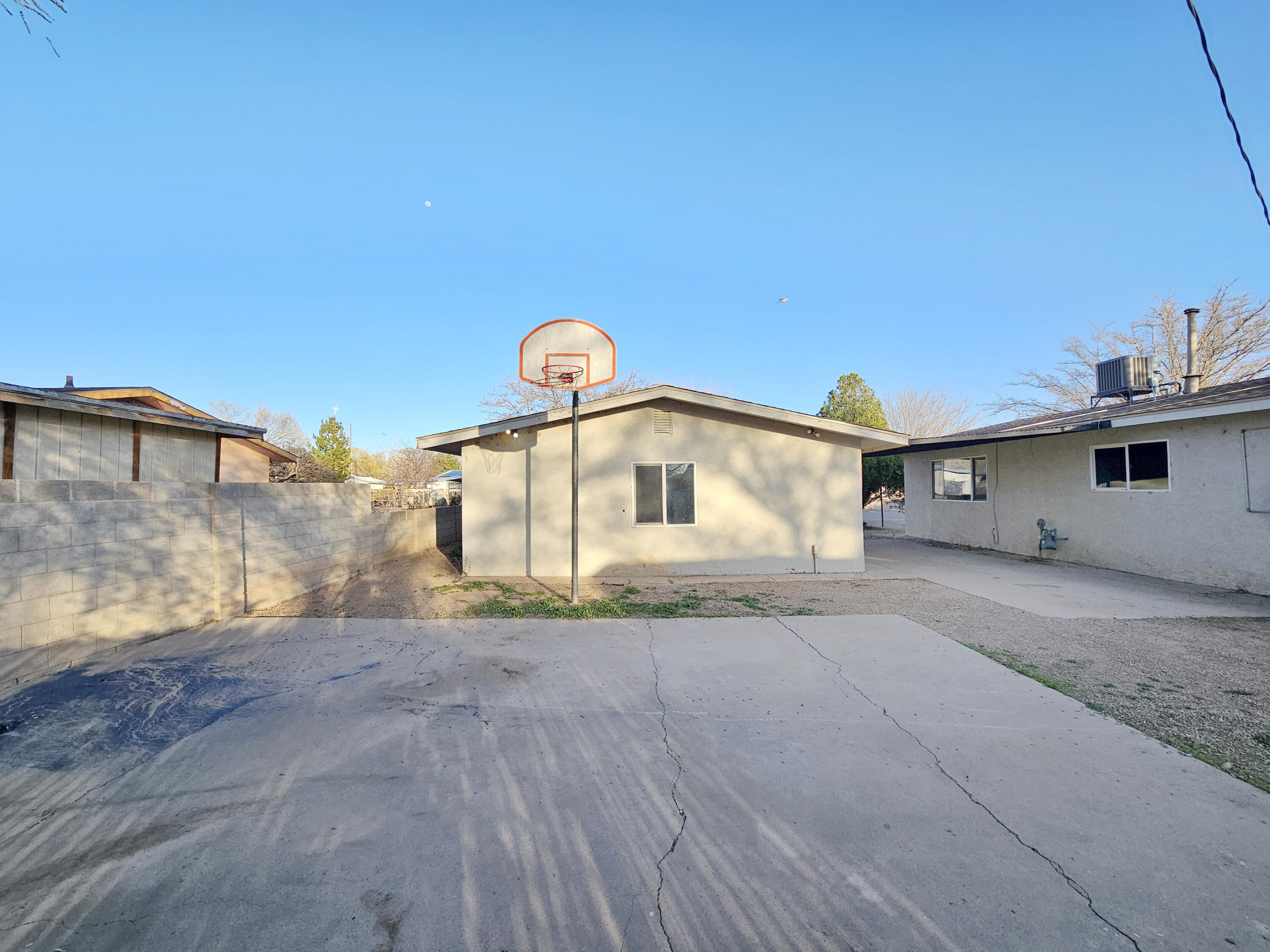 1211 PRESIDIO Place SW