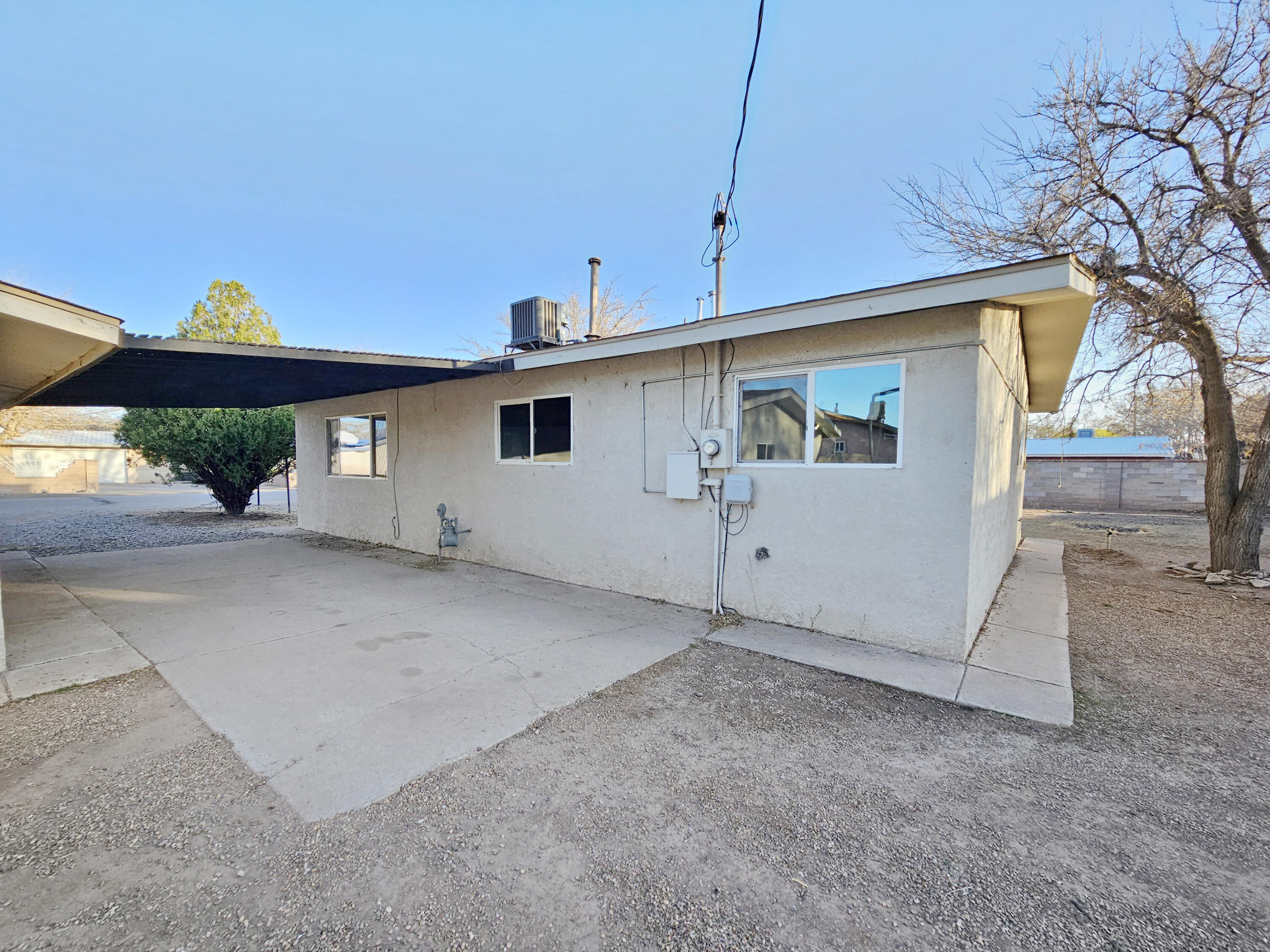 1211 PRESIDIO Place SW