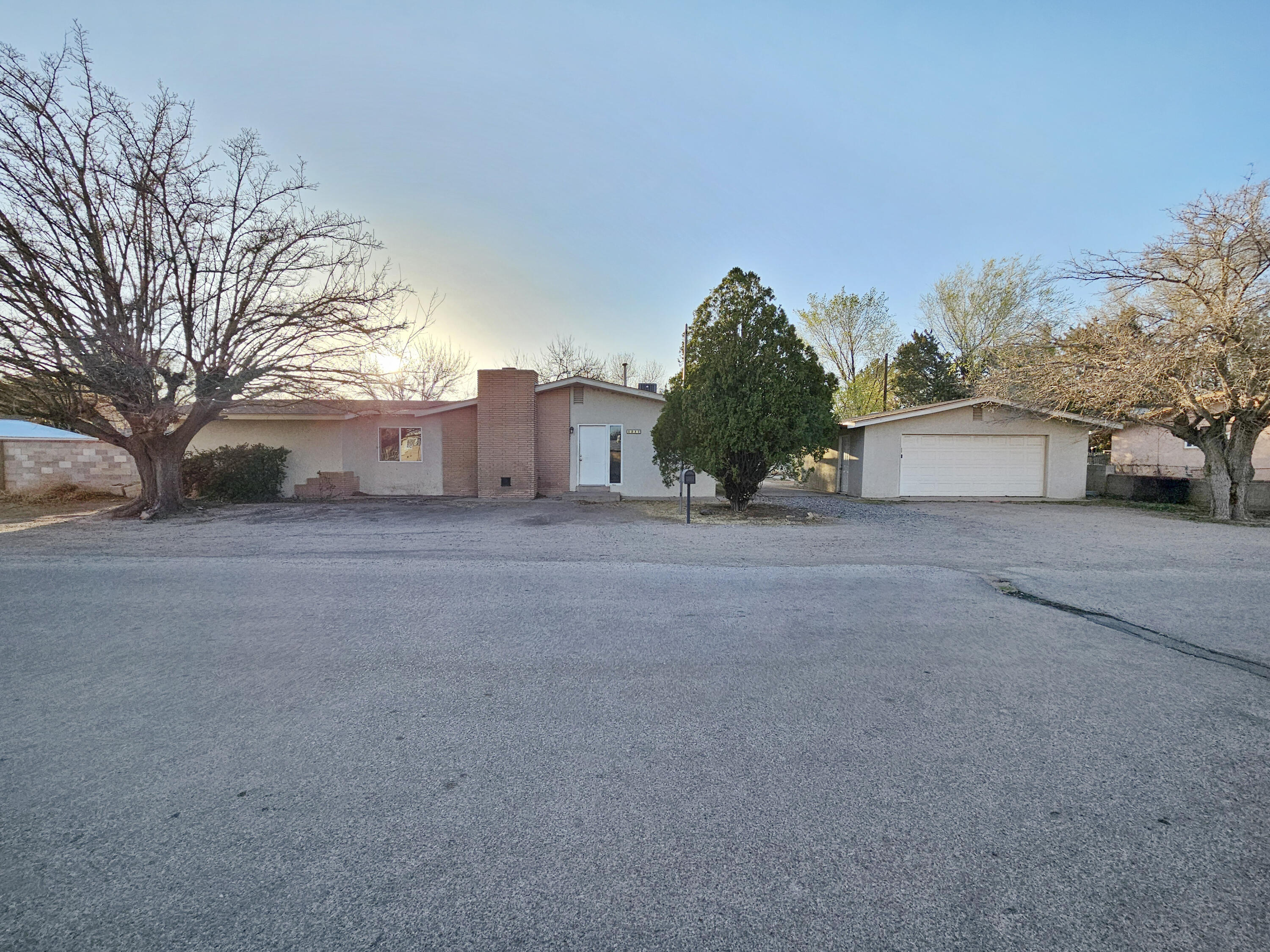 1211 PRESIDIO Place SW