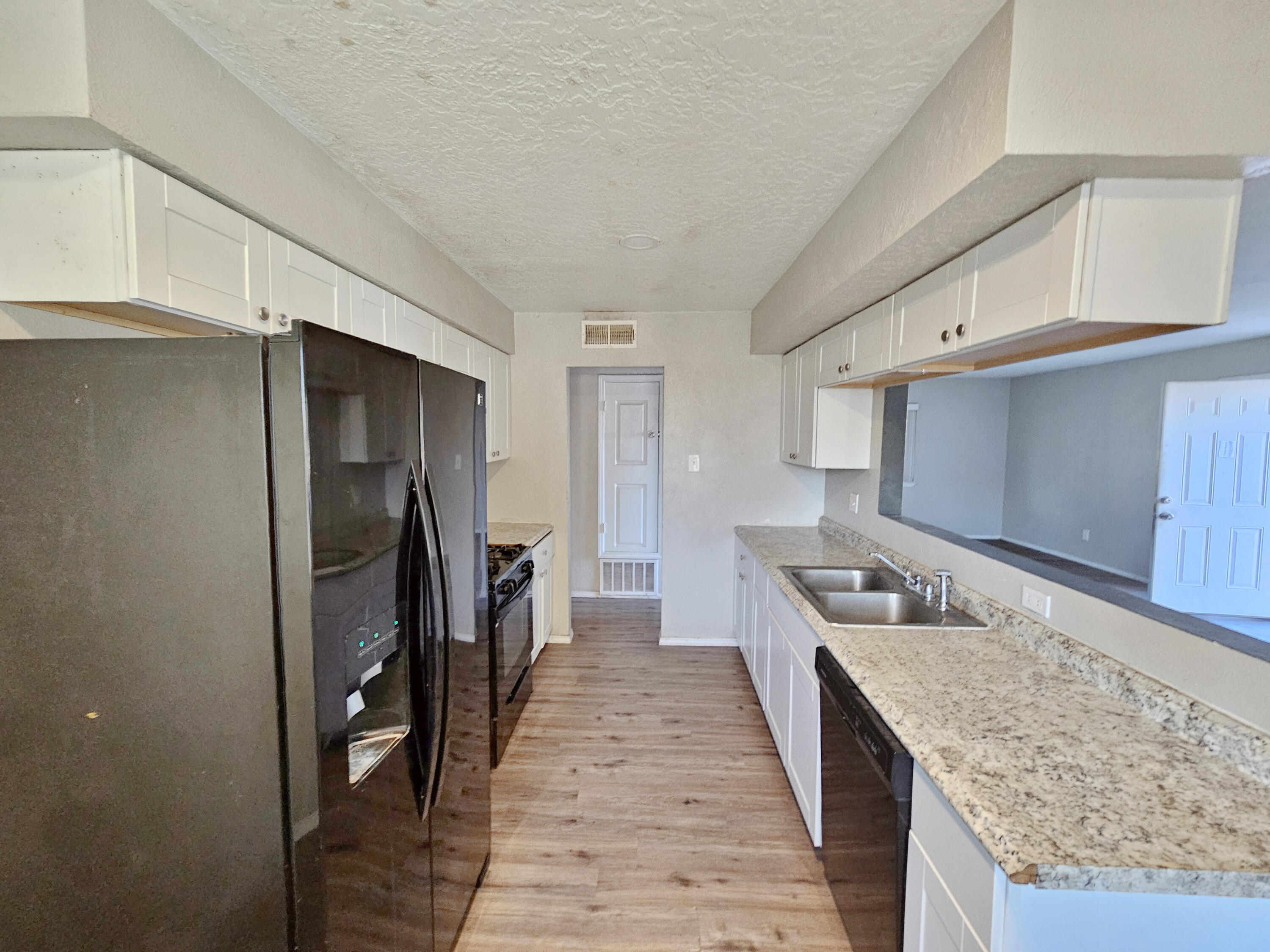 1211 PRESIDIO Place SW