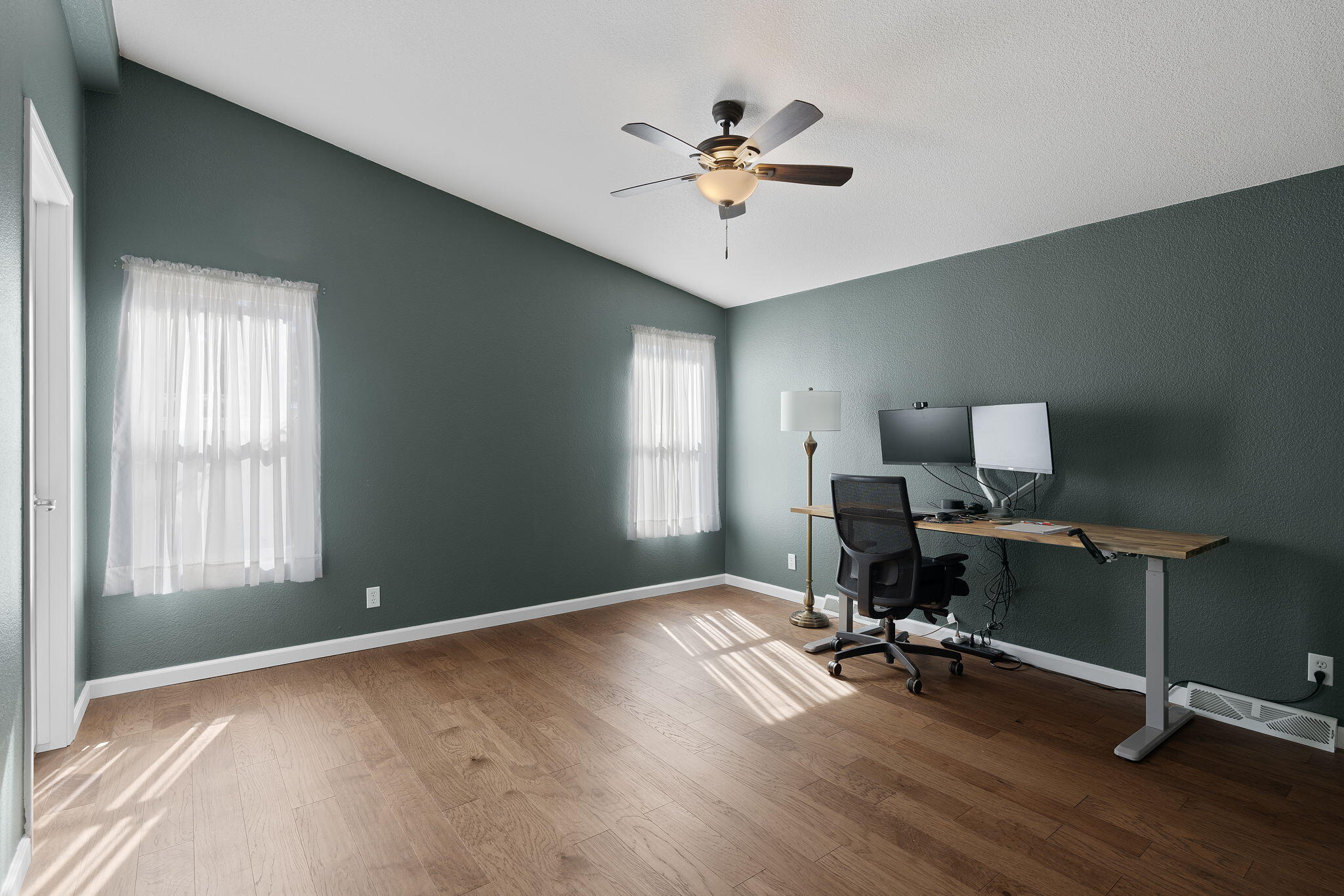 420 ROBIN MEADOW Street NW