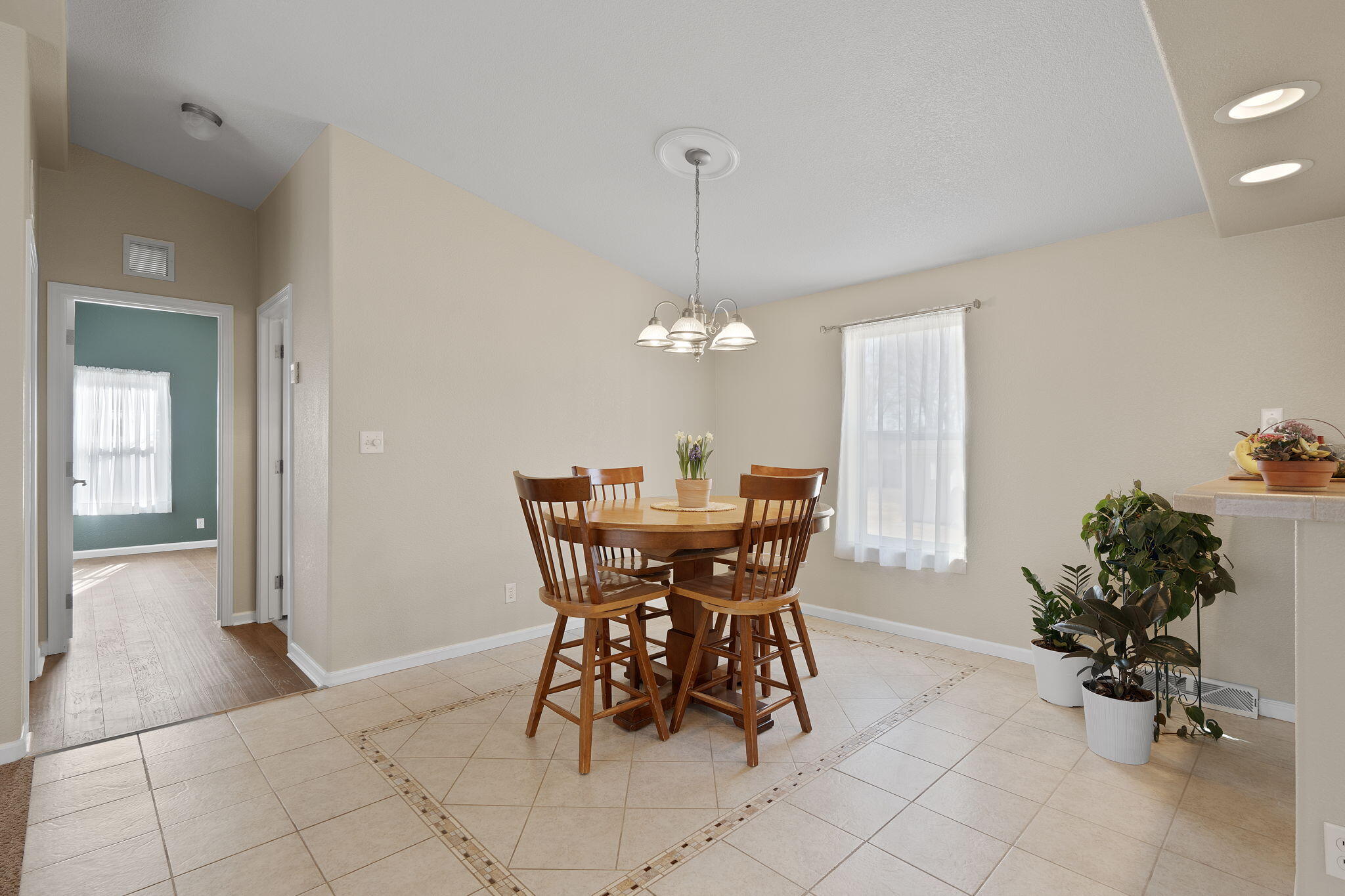 420 ROBIN MEADOW Street NW