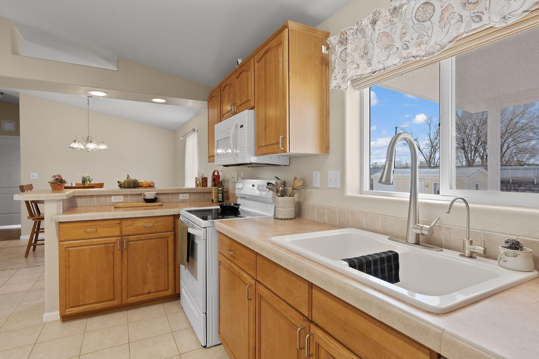 420 ROBIN MEADOW Street NW