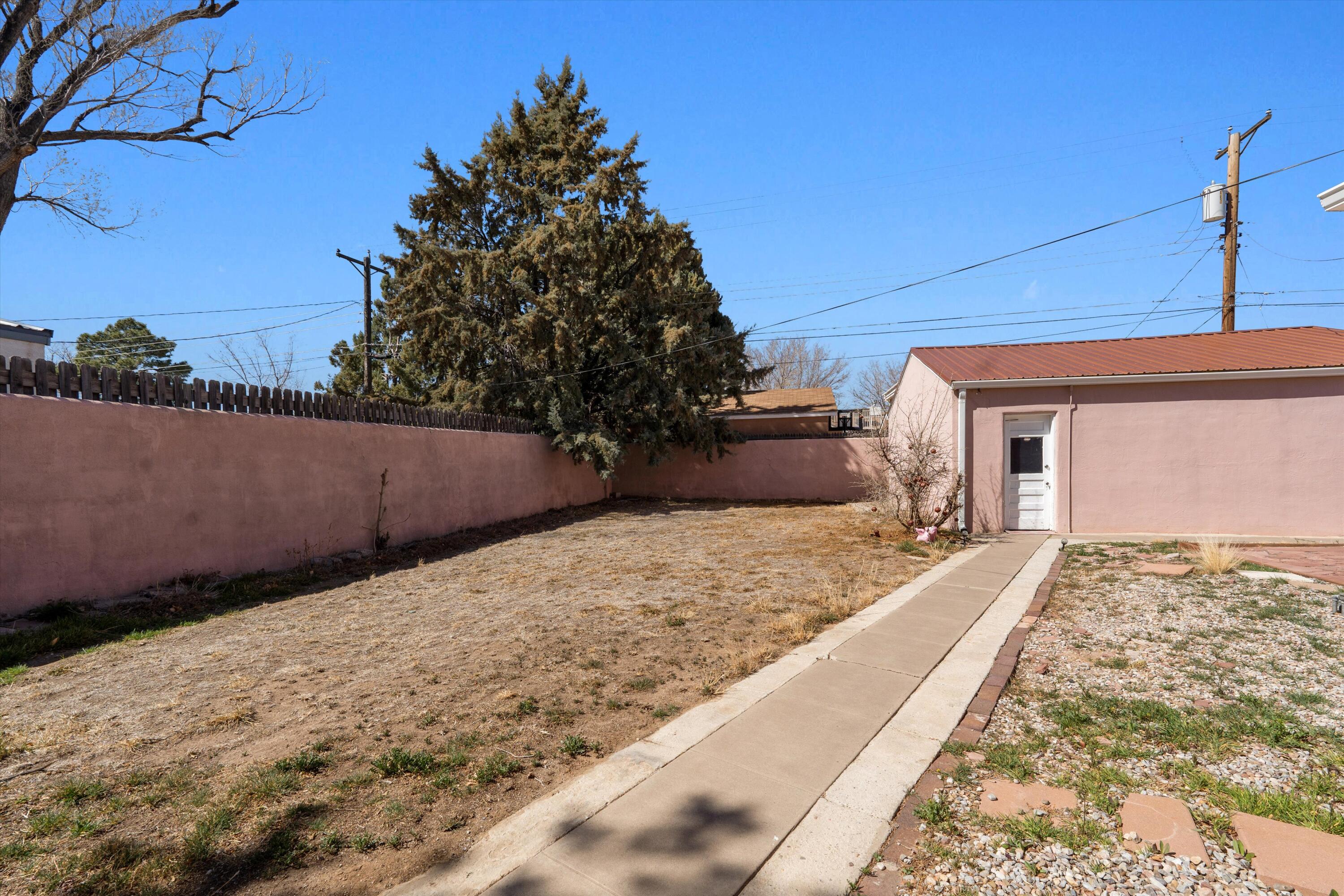 801 PARKLAND Circle SE