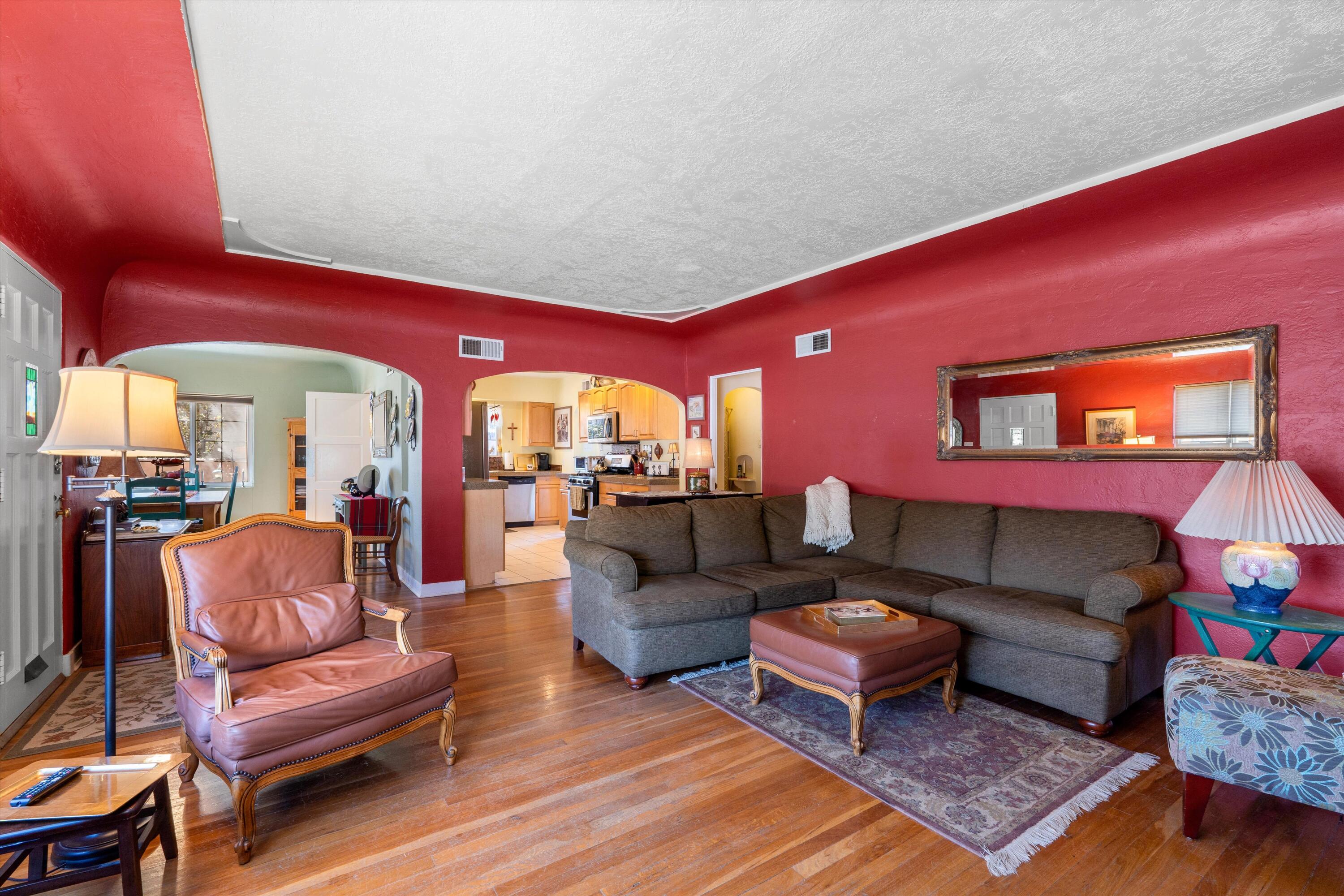 801 PARKLAND Circle SE