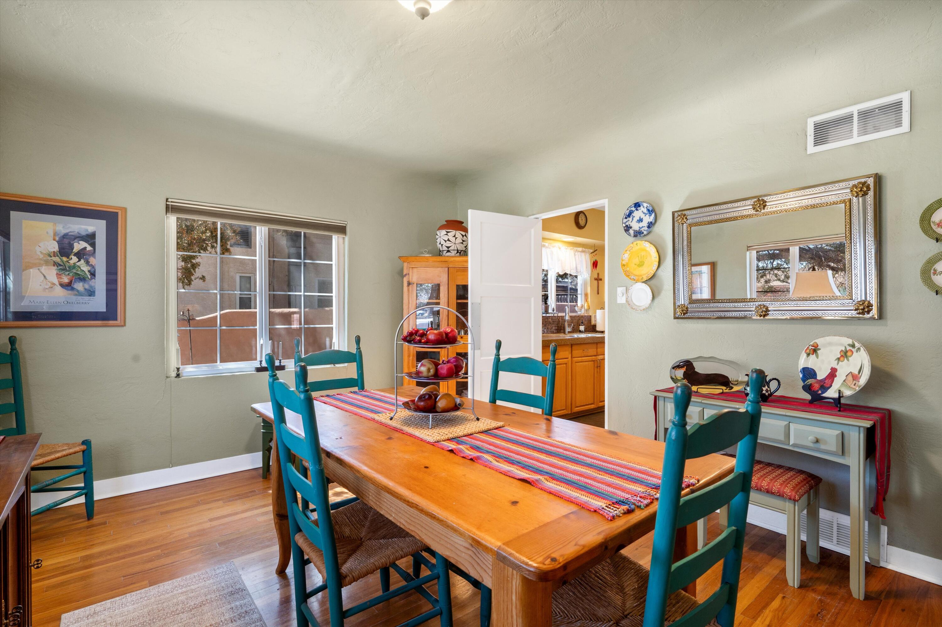 801 PARKLAND Circle SE