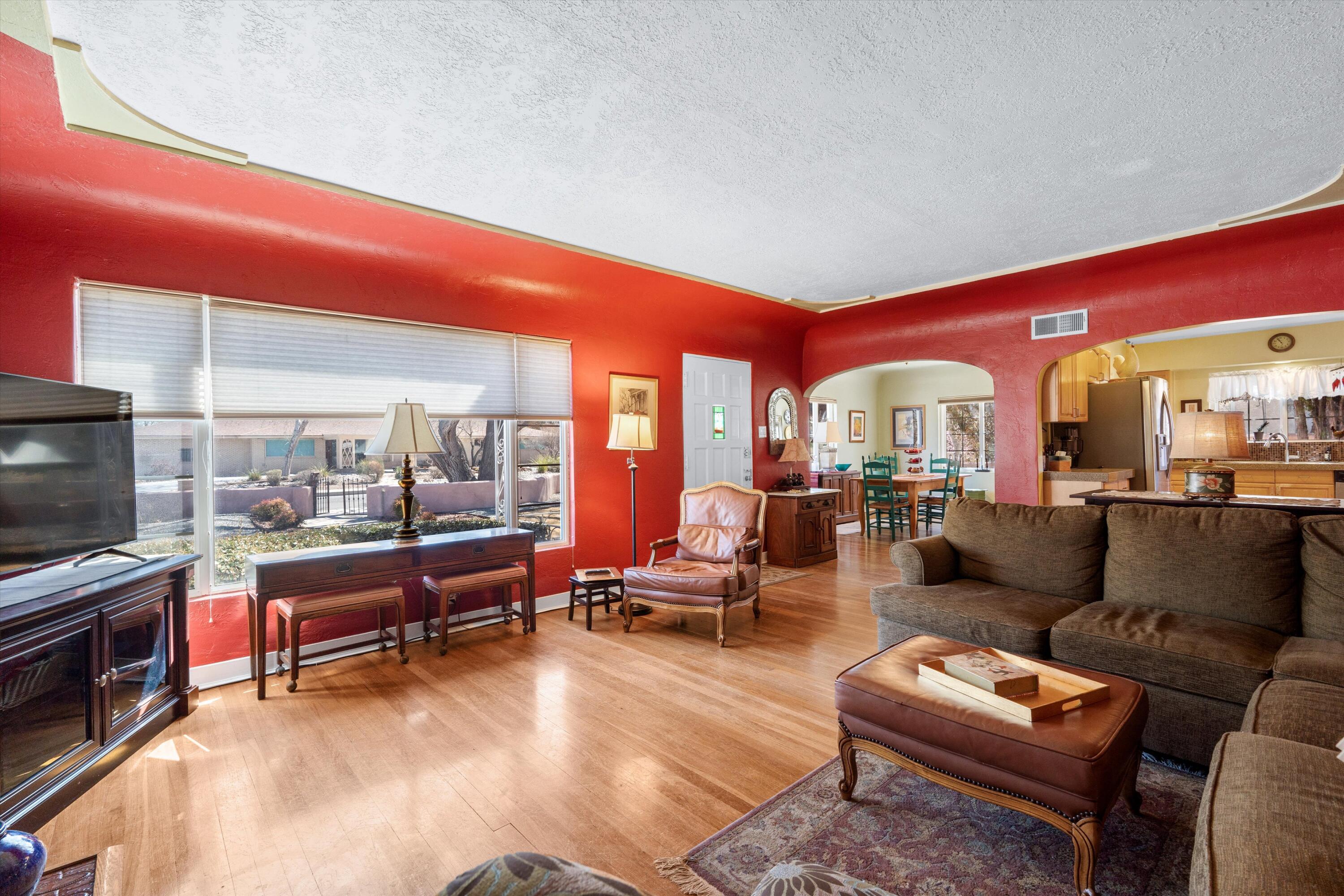 801 PARKLAND Circle SE