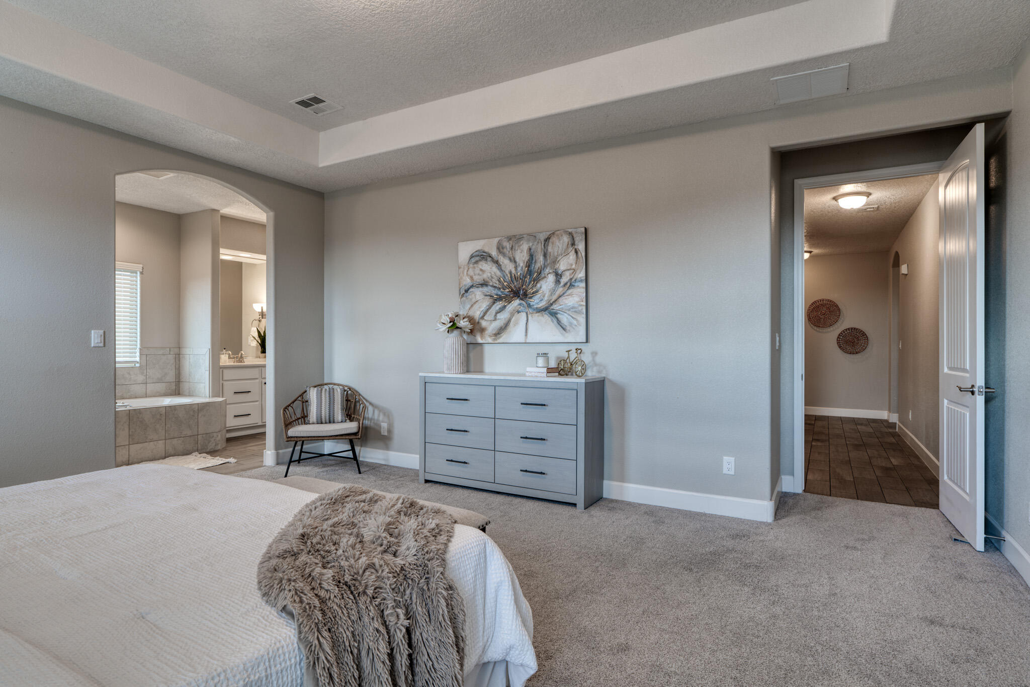 1954 CASTLE PEAK Loop NE