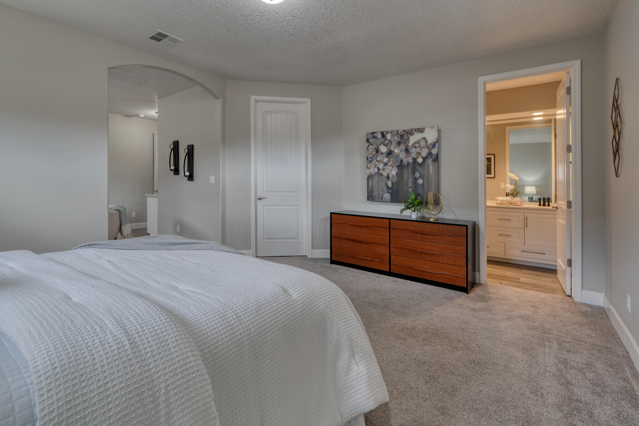 1954 CASTLE PEAK Loop NE