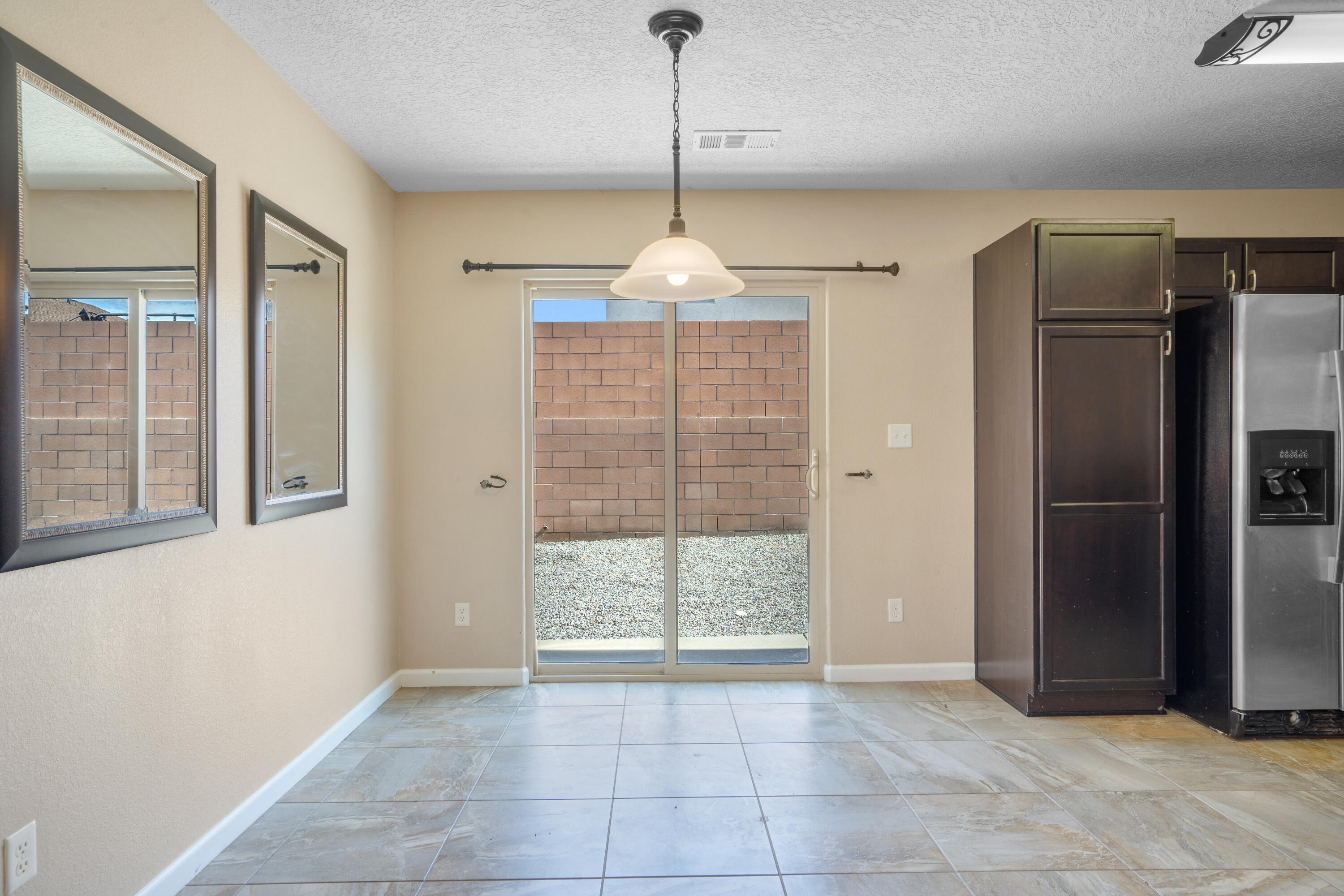 131 LAS RAMBLAS Avenue NW