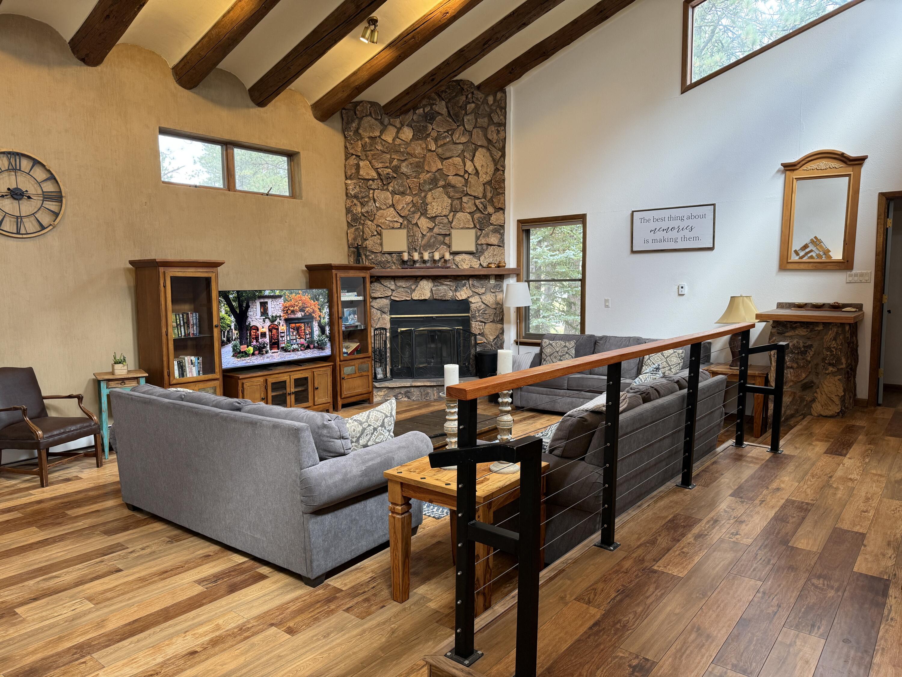 10 Woodland Drive