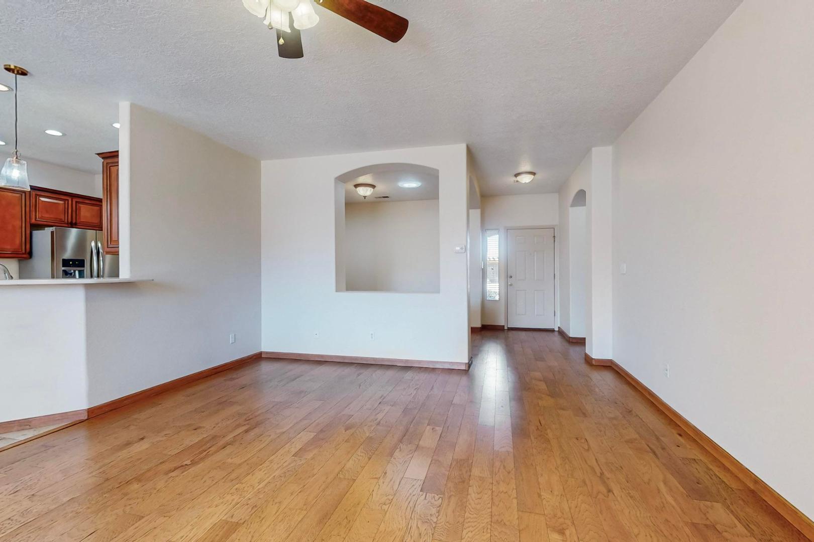 1116 Calle Corvo NE