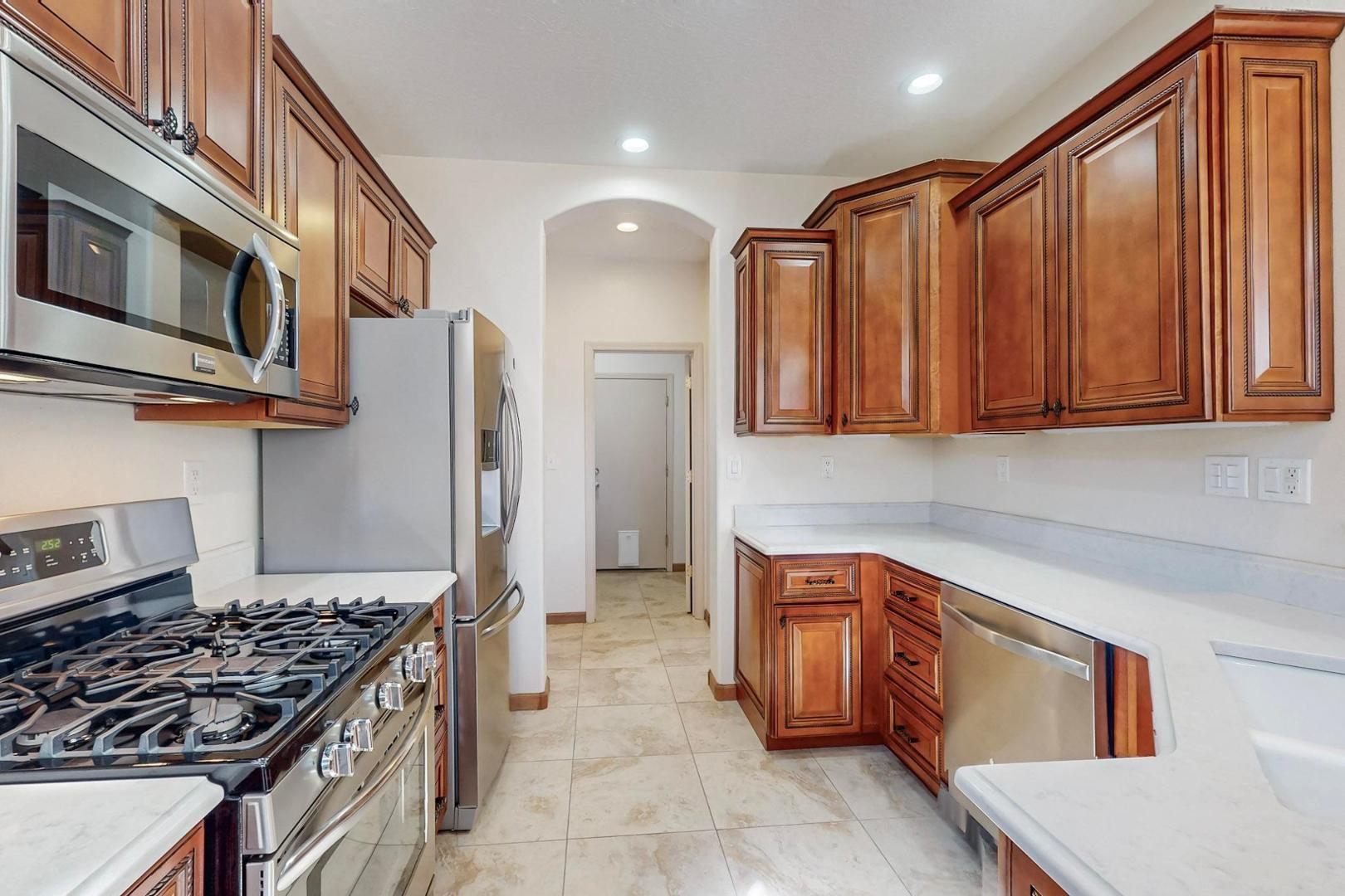 1116 Calle Corvo NE