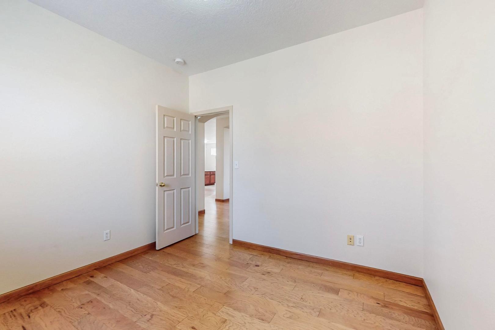 1116 Calle Corvo NE