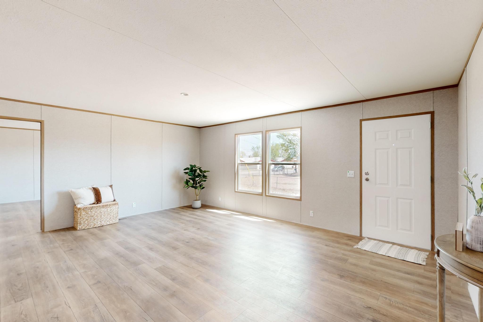 1019 W Chavez Avenue