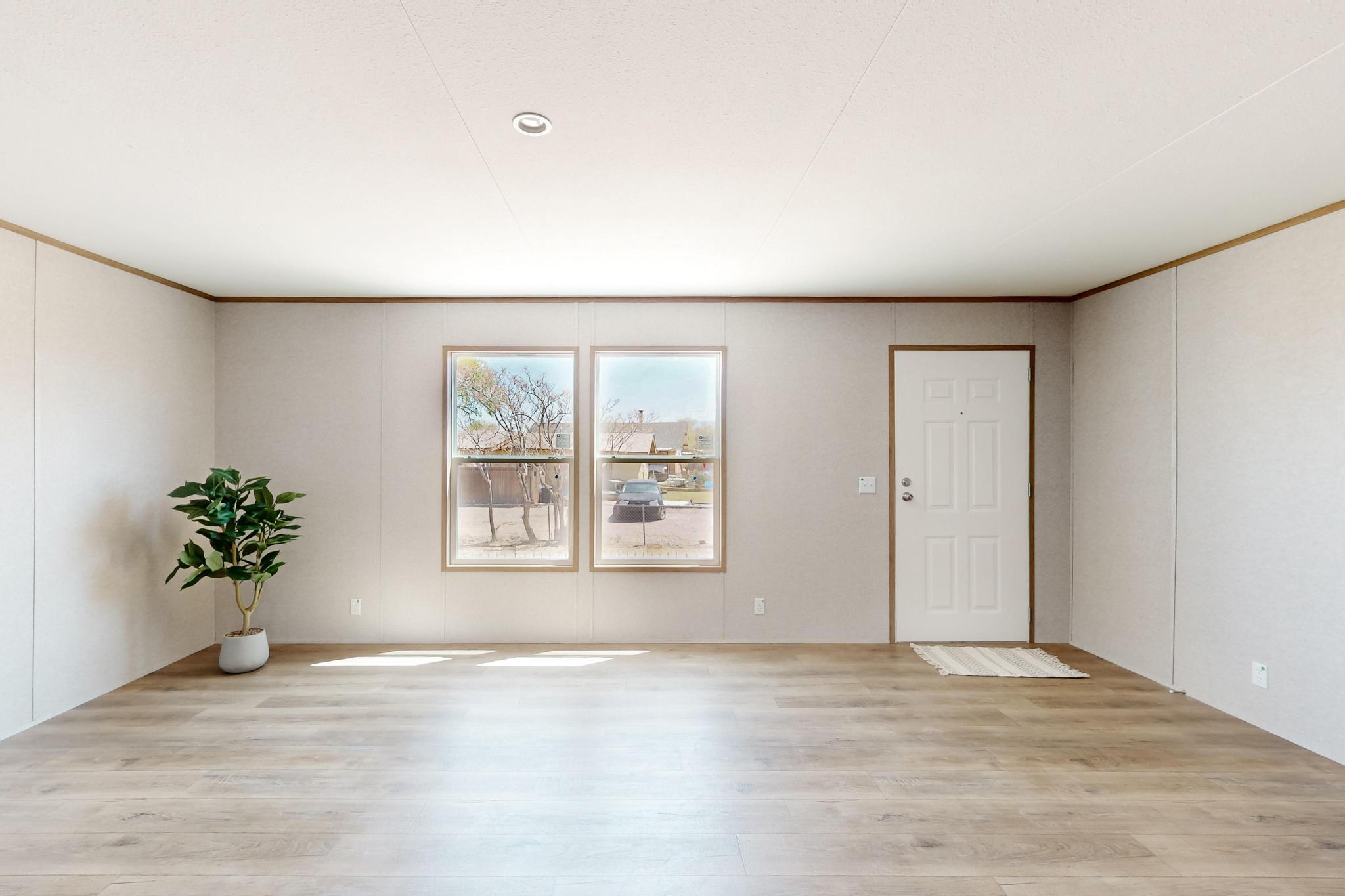 1019 W Chavez Avenue