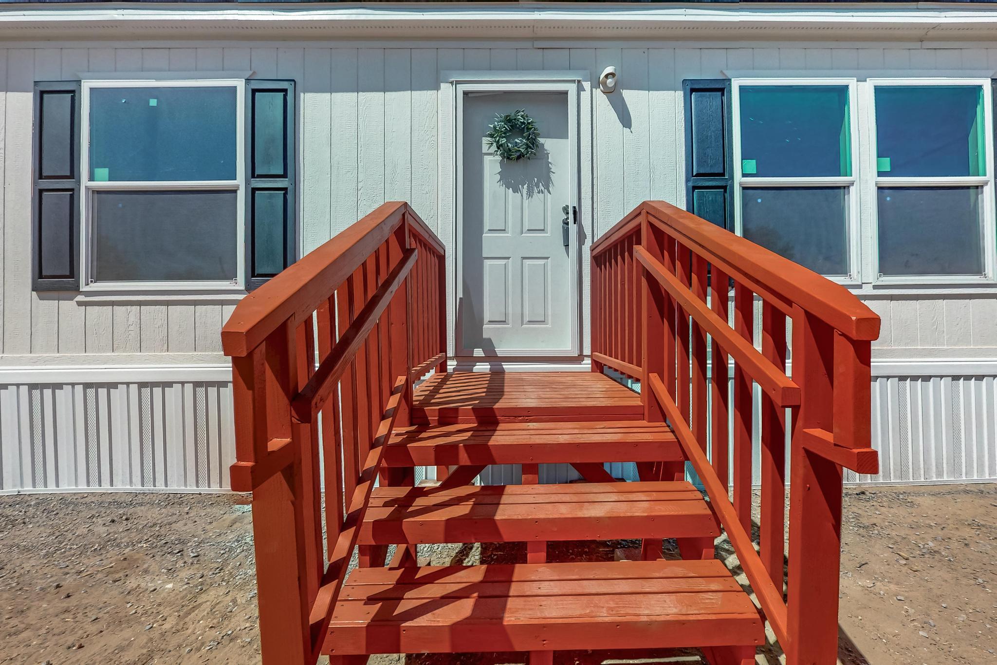 1019 W Chavez Avenue