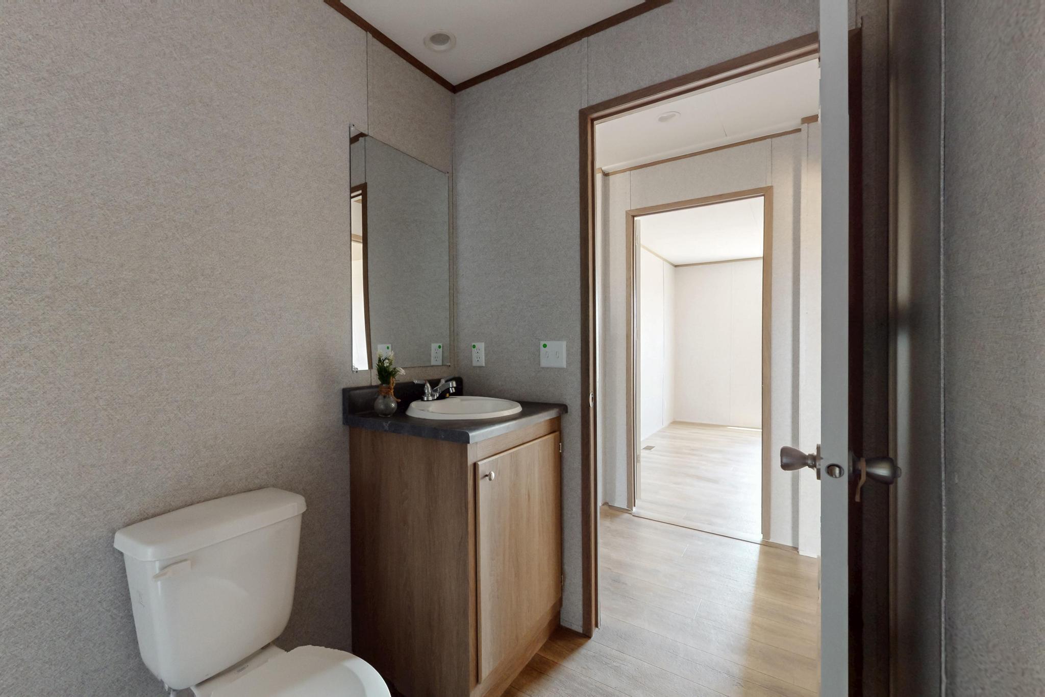 1019 W Chavez Avenue