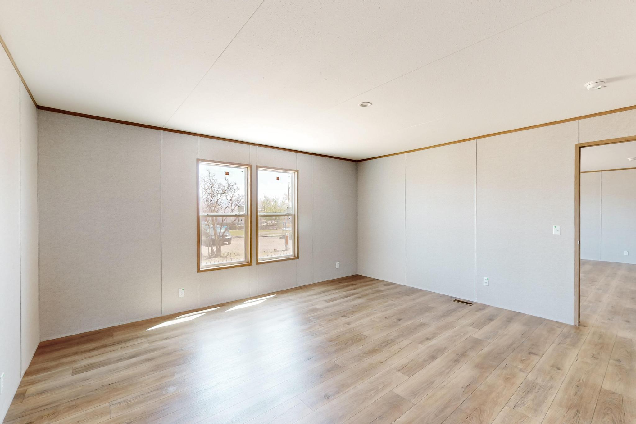 1019 W Chavez Avenue