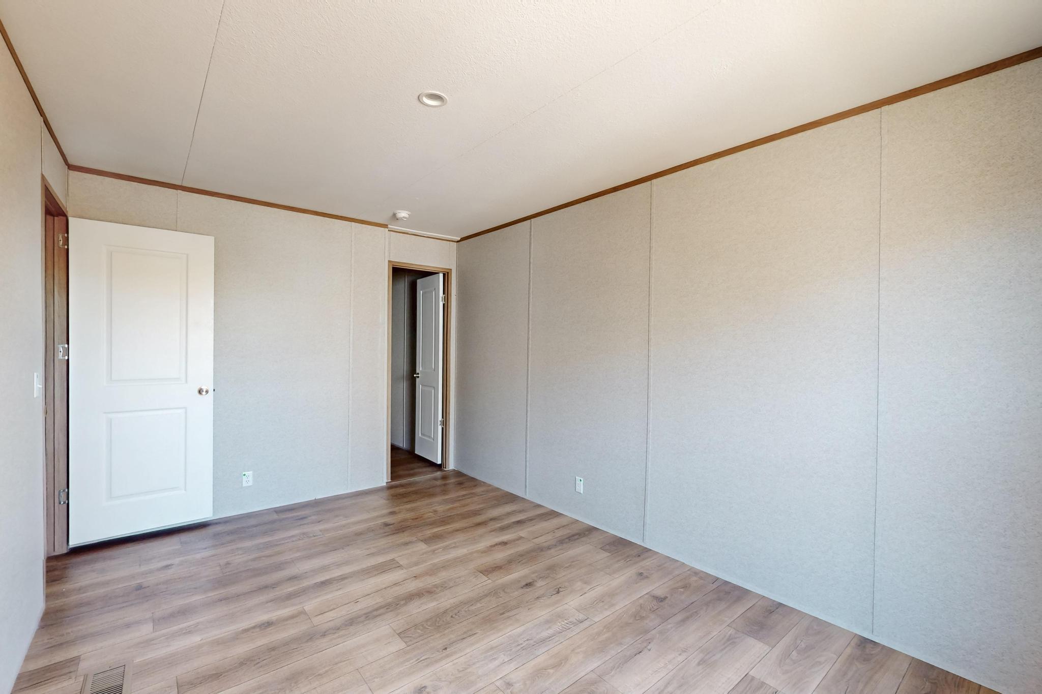 1019 W Chavez Avenue